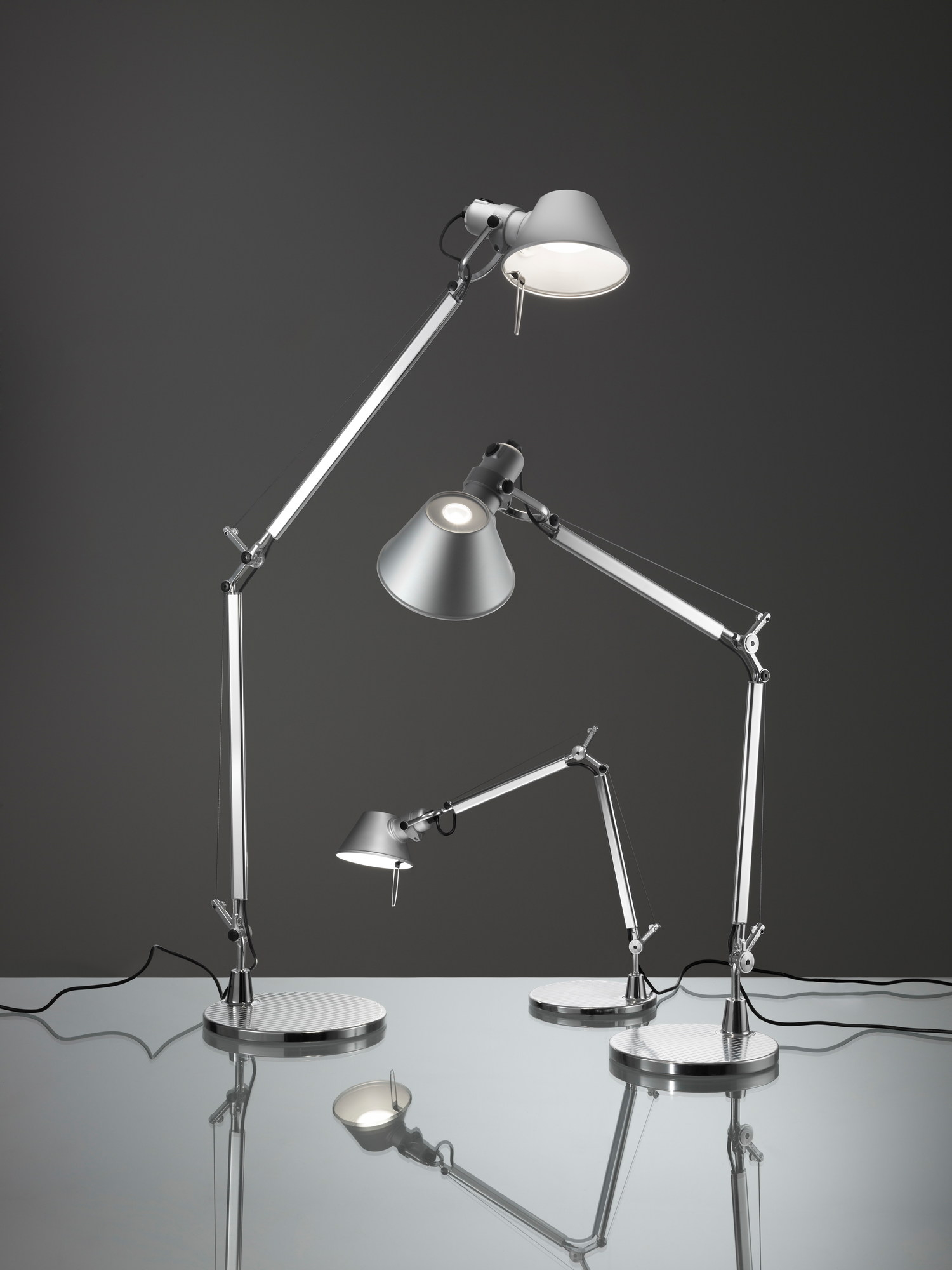 Tolomeo LED Tischleuchte Body Artemide (Teil 1 von 2)