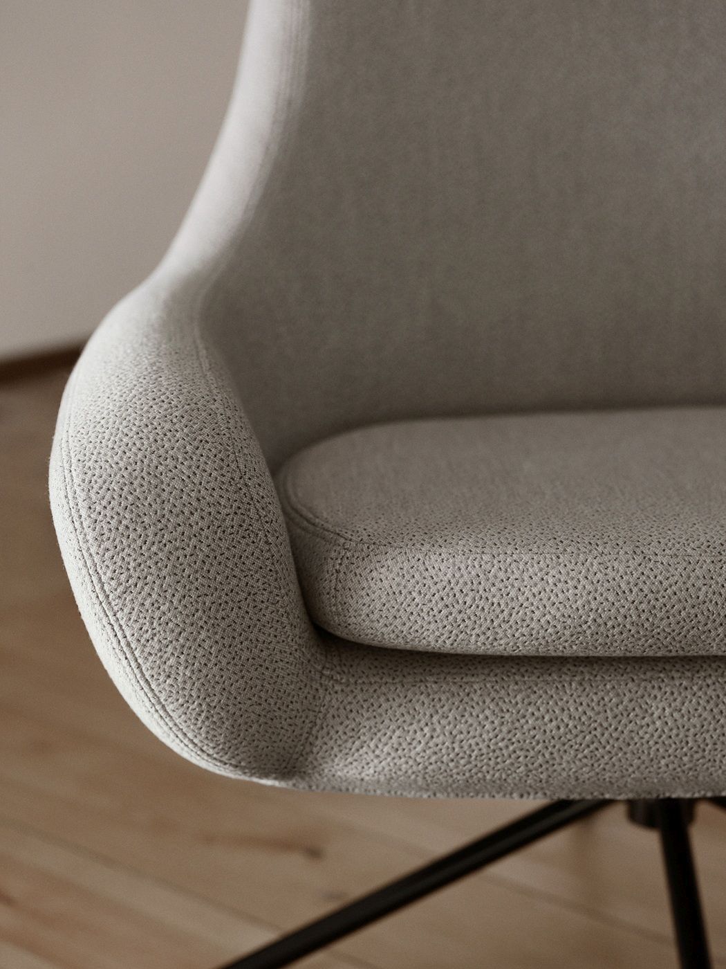 NOOMI Swivel Lounge Chair Drehstuhl Softline