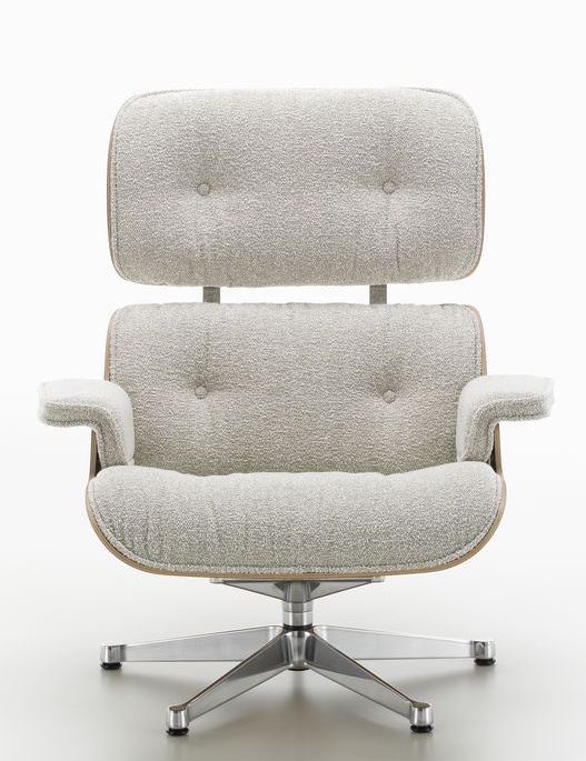 Eames Lounge Chair & Ottoman Sessel VORZUGSKOMBINATION Nubia, cream sand, poliert, Kirschbaum