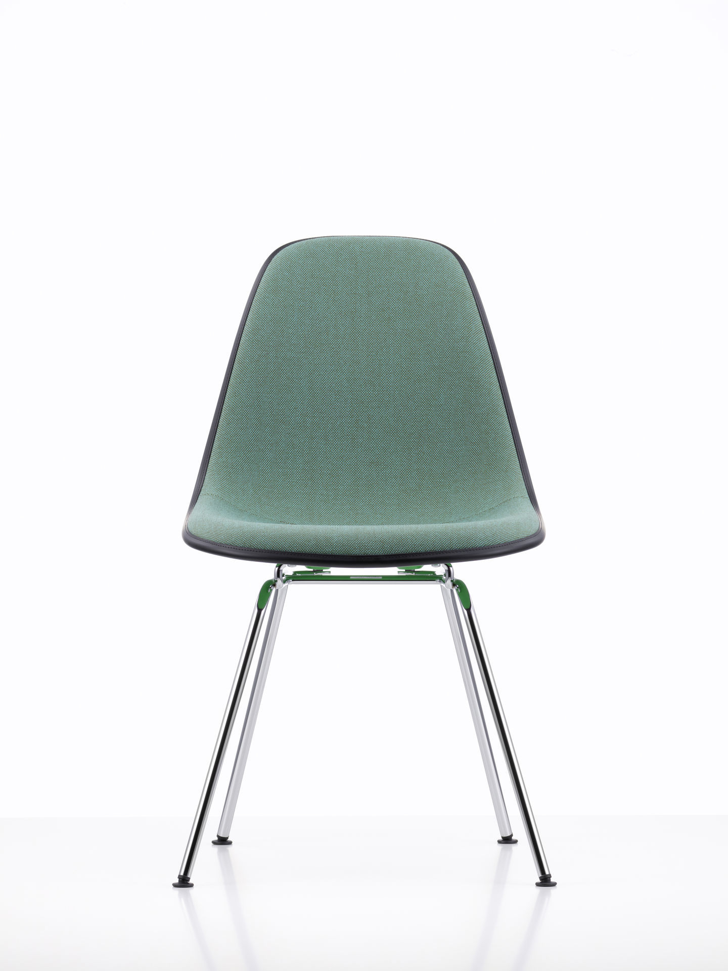 Eames Plastic Side Chair DSX Stuhl Vollgepolstert Vitra