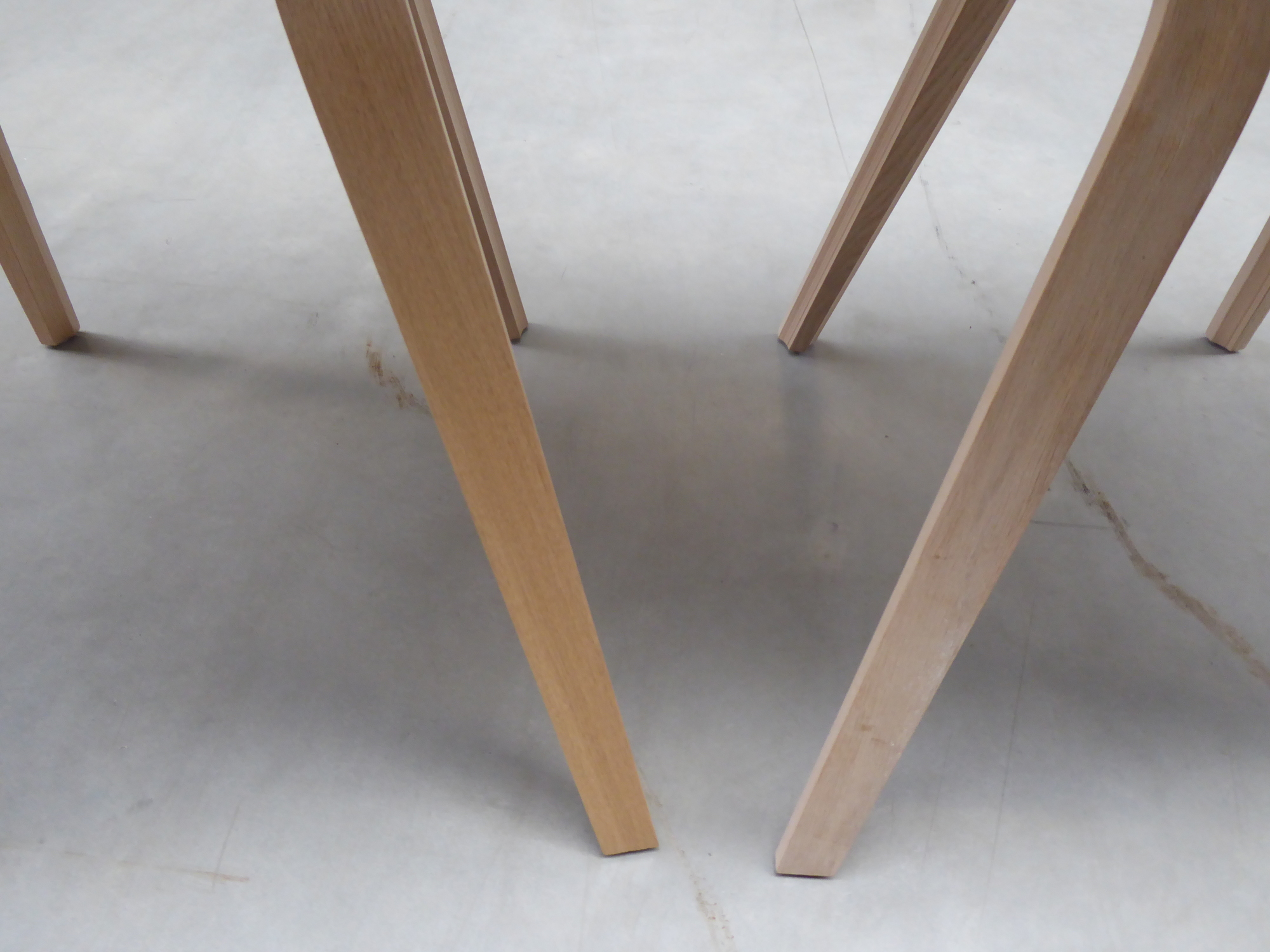 About A Chair AAC22 / AAC 22 Stuhl Hay Eiche matt lackiert - Orange About A Chair AAC22 / AAC 22 Stuhl Hay Eiche matt lackiert - Orange