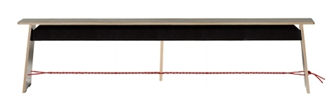 Langer Max Sitzbank 180 cm schwarz Seil rot Nils Holger Moormann