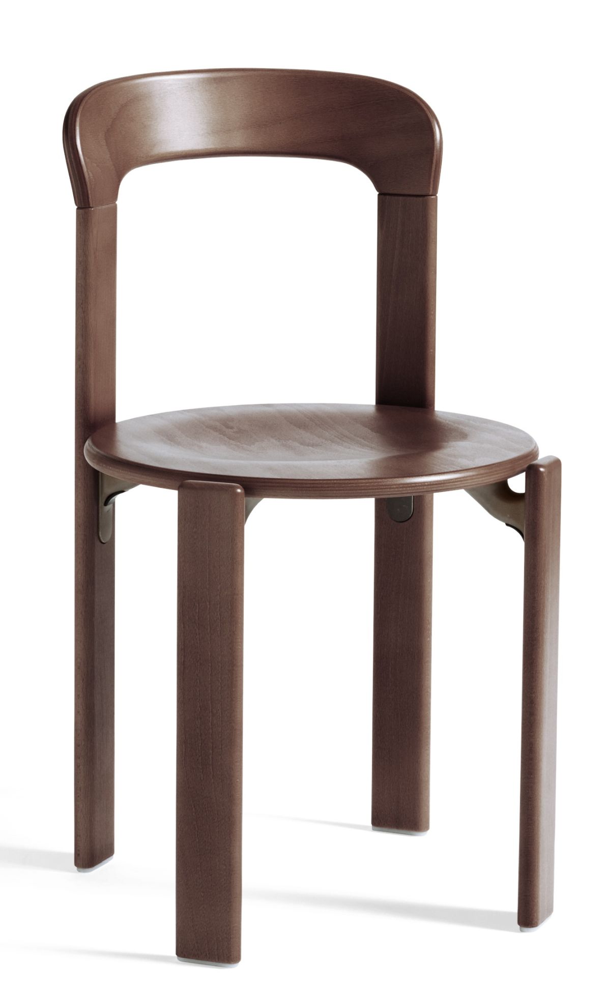 Brauner Rey Chair Stuhl von Hay, ein Designklassiker aus Holz mit runder Sitzfläche.