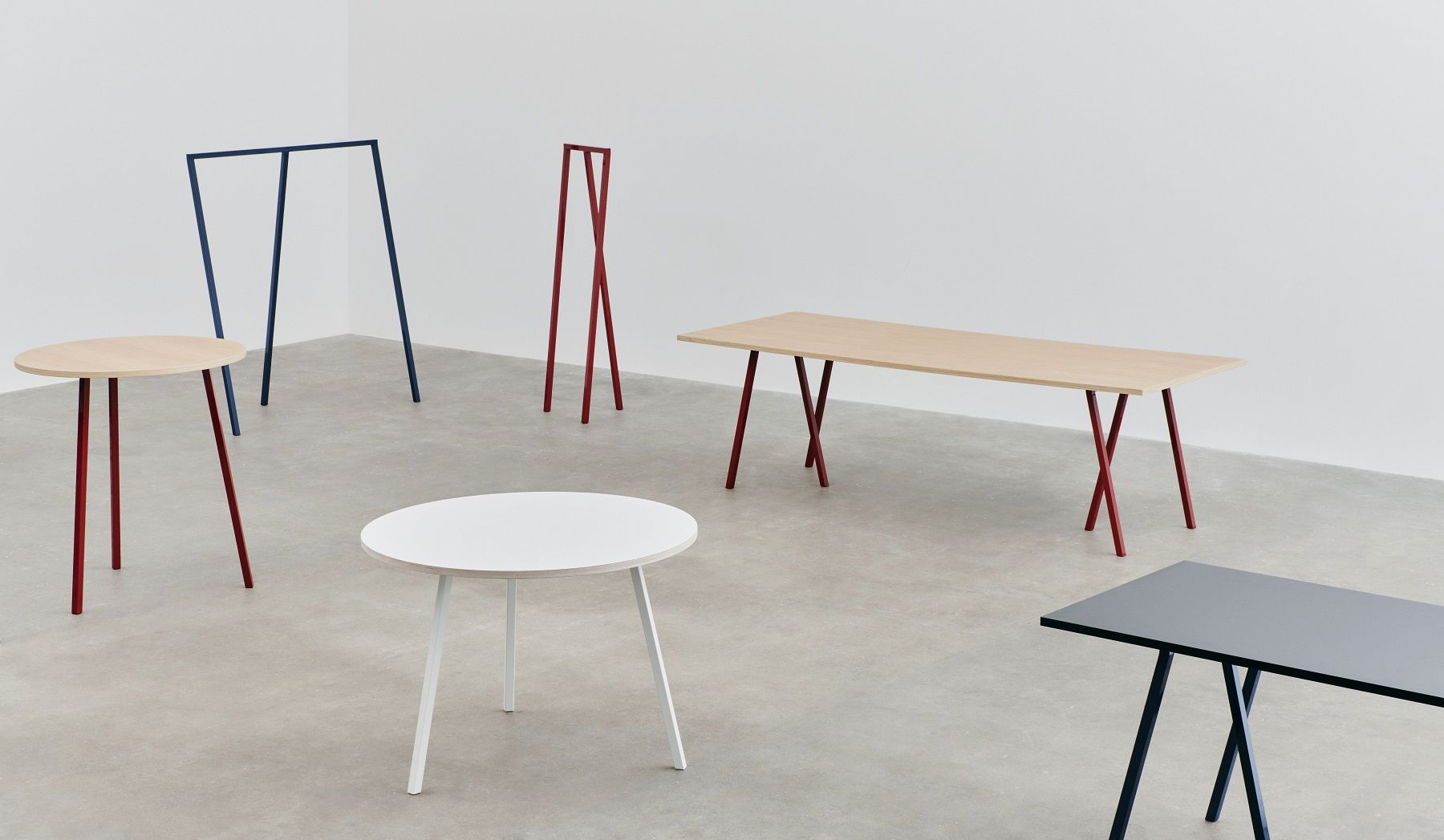 Loop Stand Table Round Tisch / Esstisch Ø105 Hay 