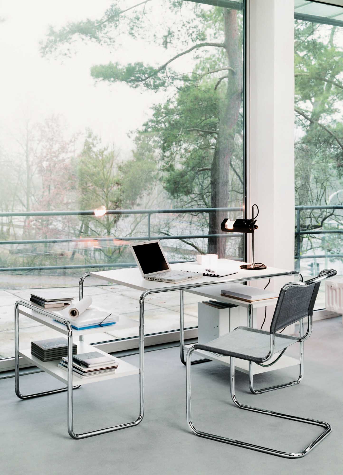 S 33 N / S33 N Freischwinger Thonet