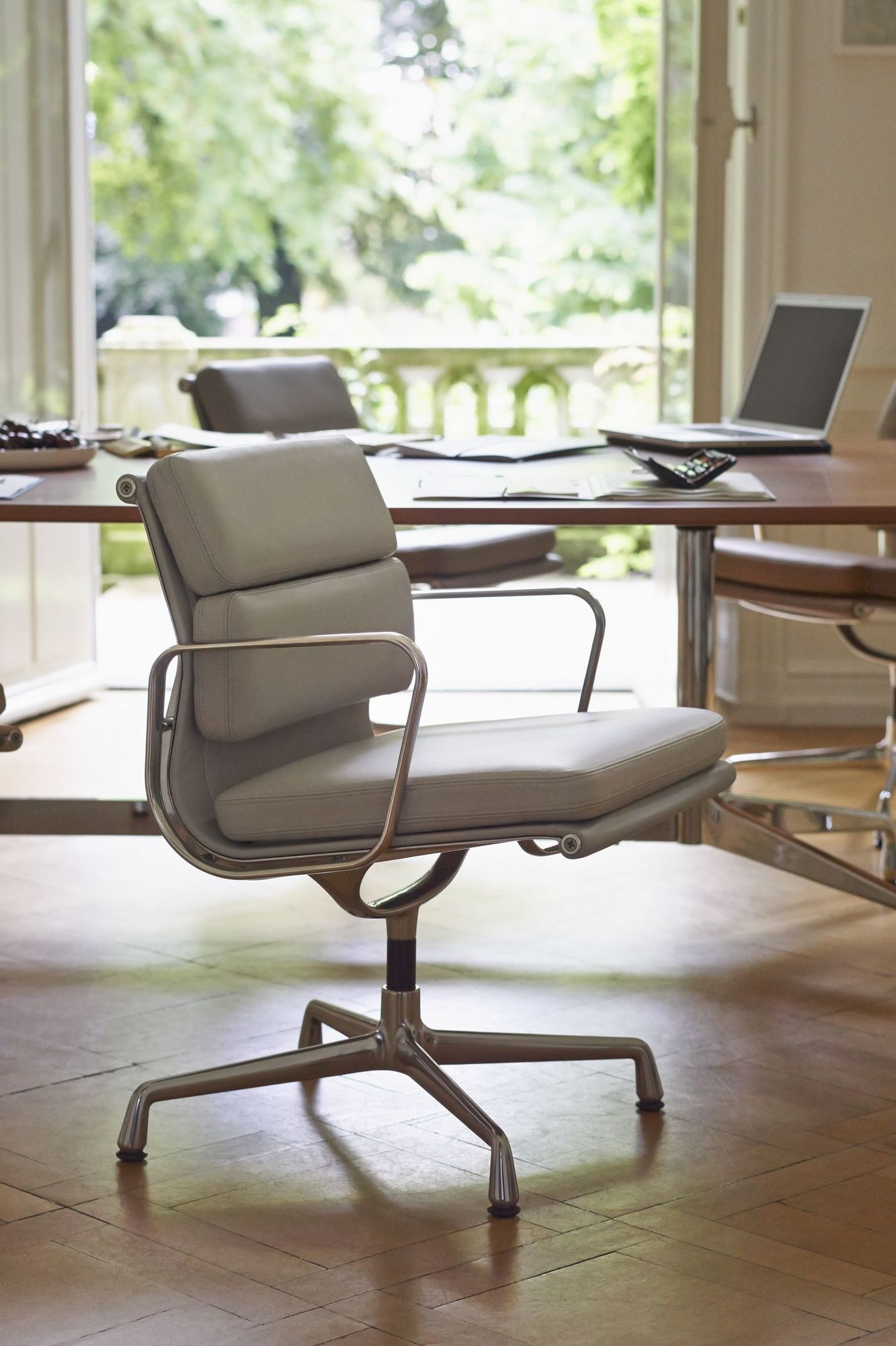 Soft Pad Chair EA208 / EA 208 Sessel Vitra
