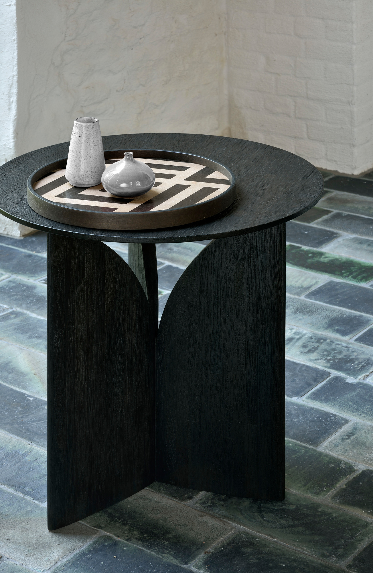 Teak Fin Beistelltisch Schwarz lackiert Ethnicraft