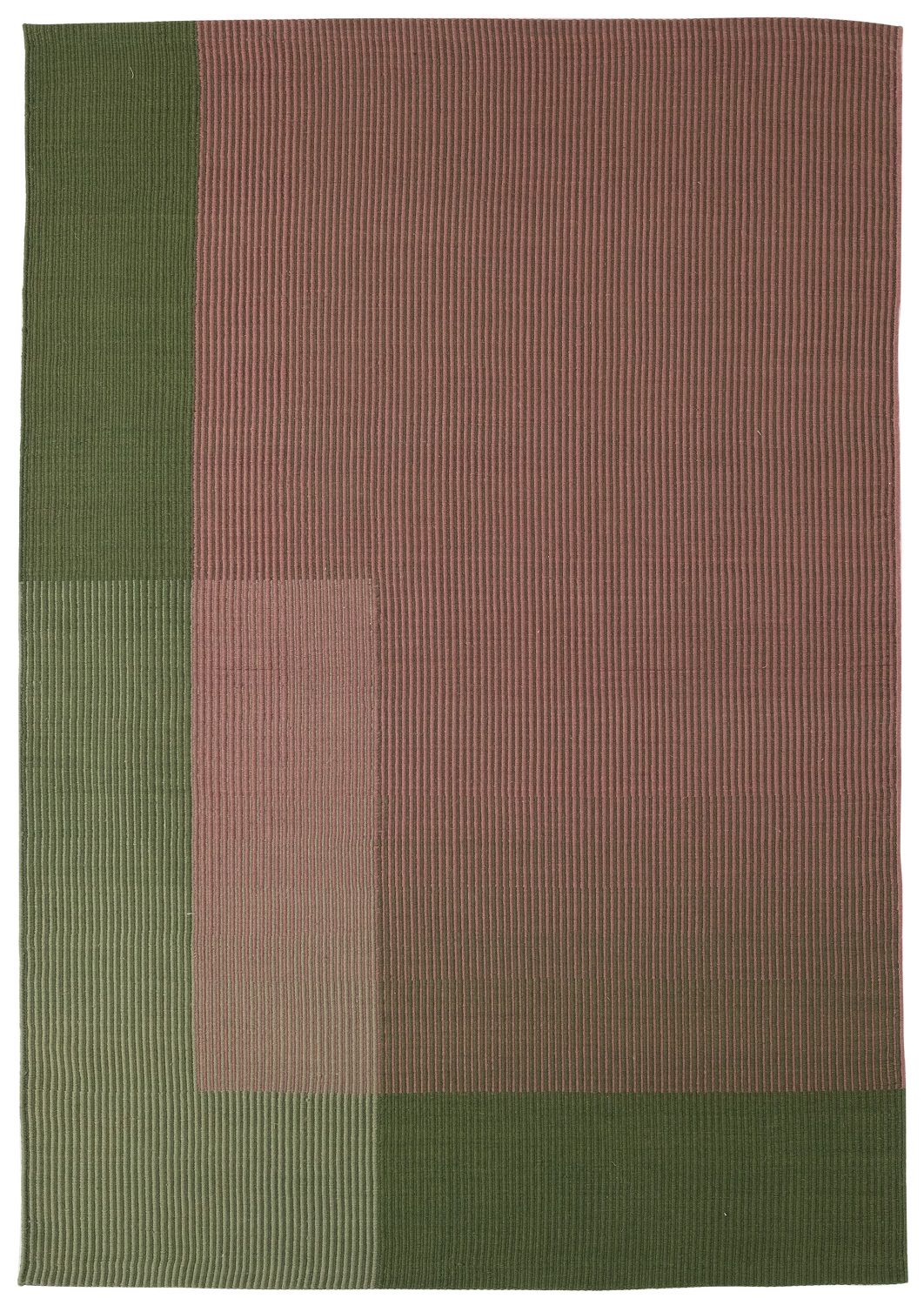 Haze Rug Teppich von Nanimarquina: Detailaufnahme des Teppichs mit vertikalen Streifen in Grün und Rosa.