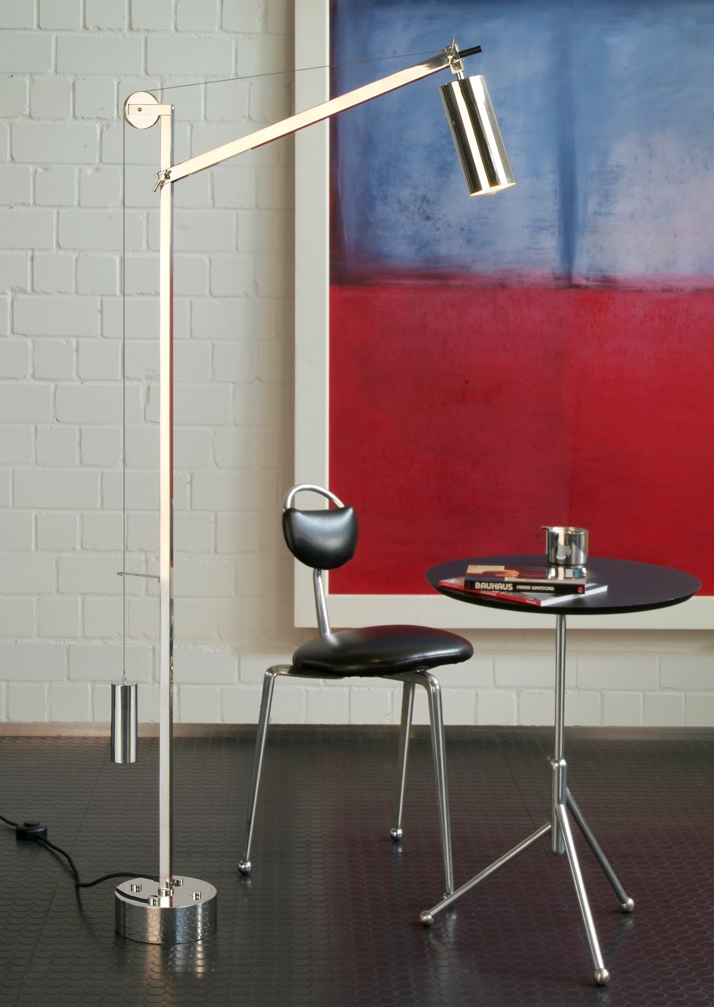 Bauhaus BH 23 Stehleuchte mit Gegengewicht Tecnolumen