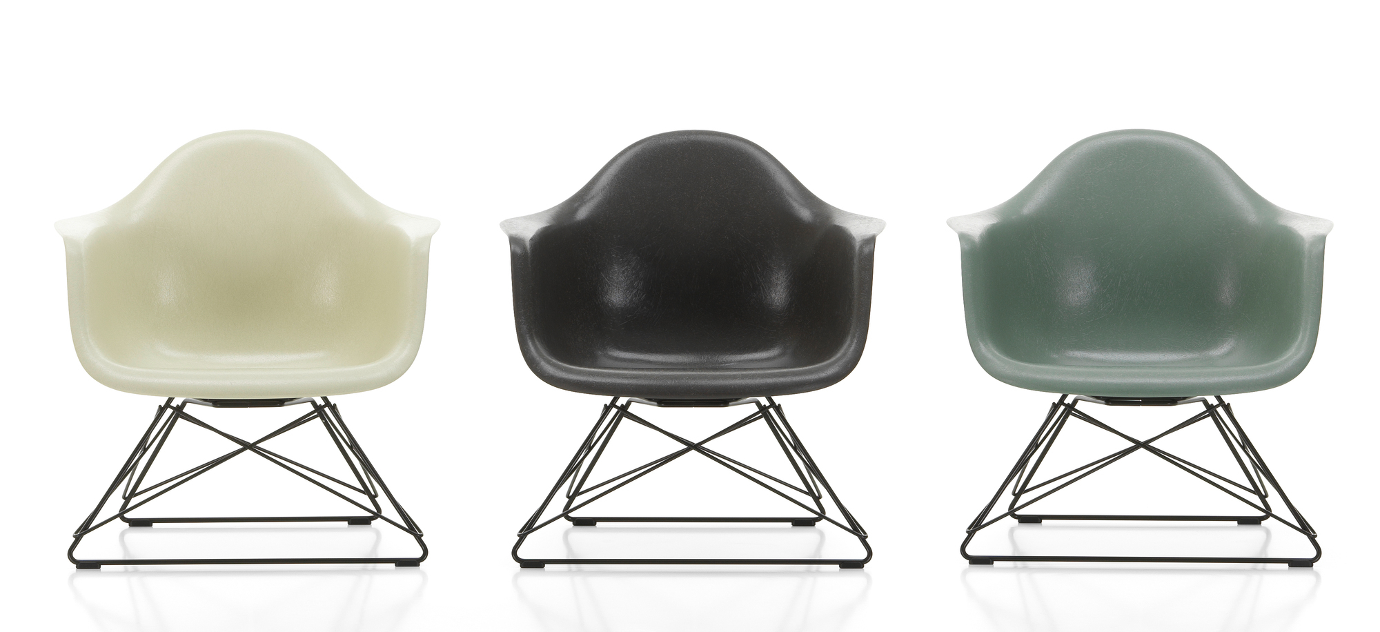 Eames Fiberglass Arm Chair LAR Stuhl Vitra