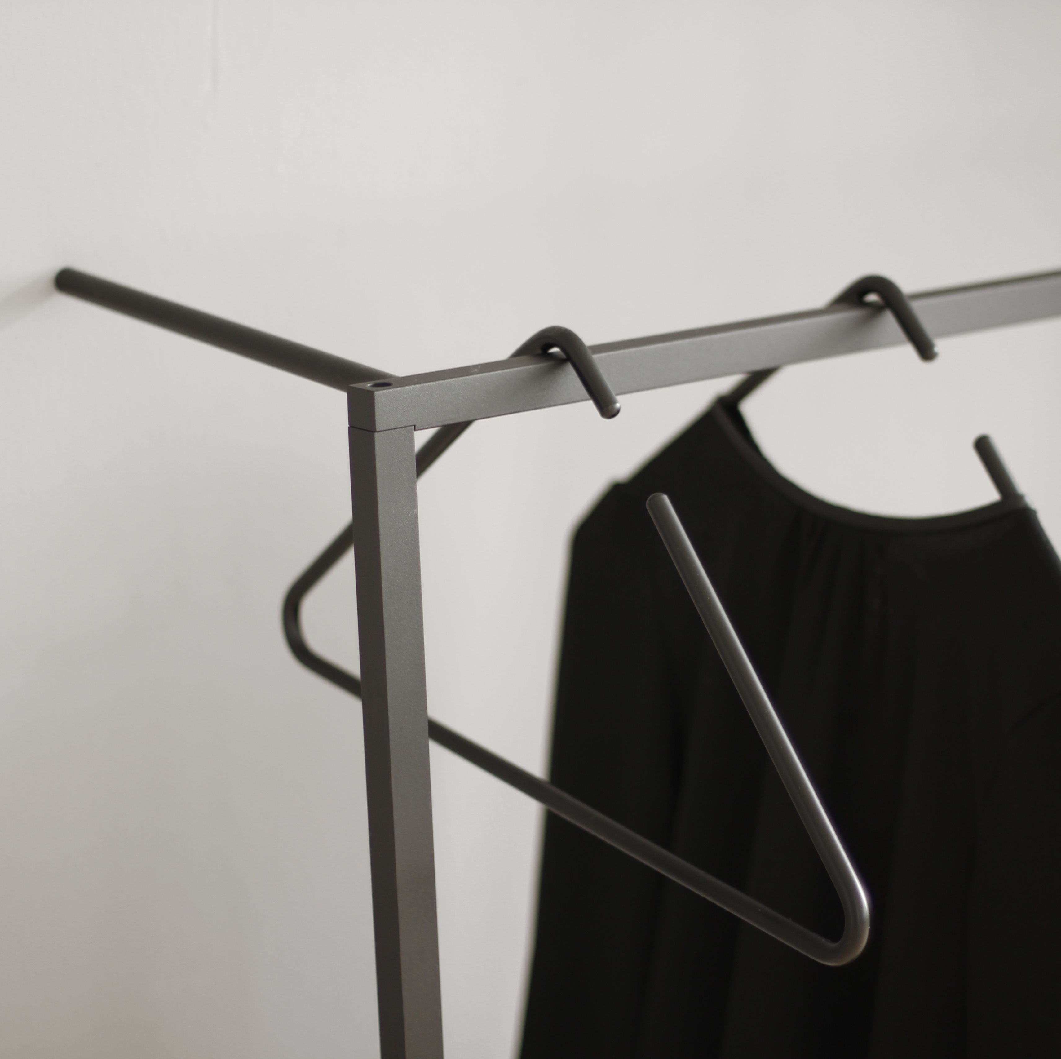 Leano Anlehngarderobe Roomsafari