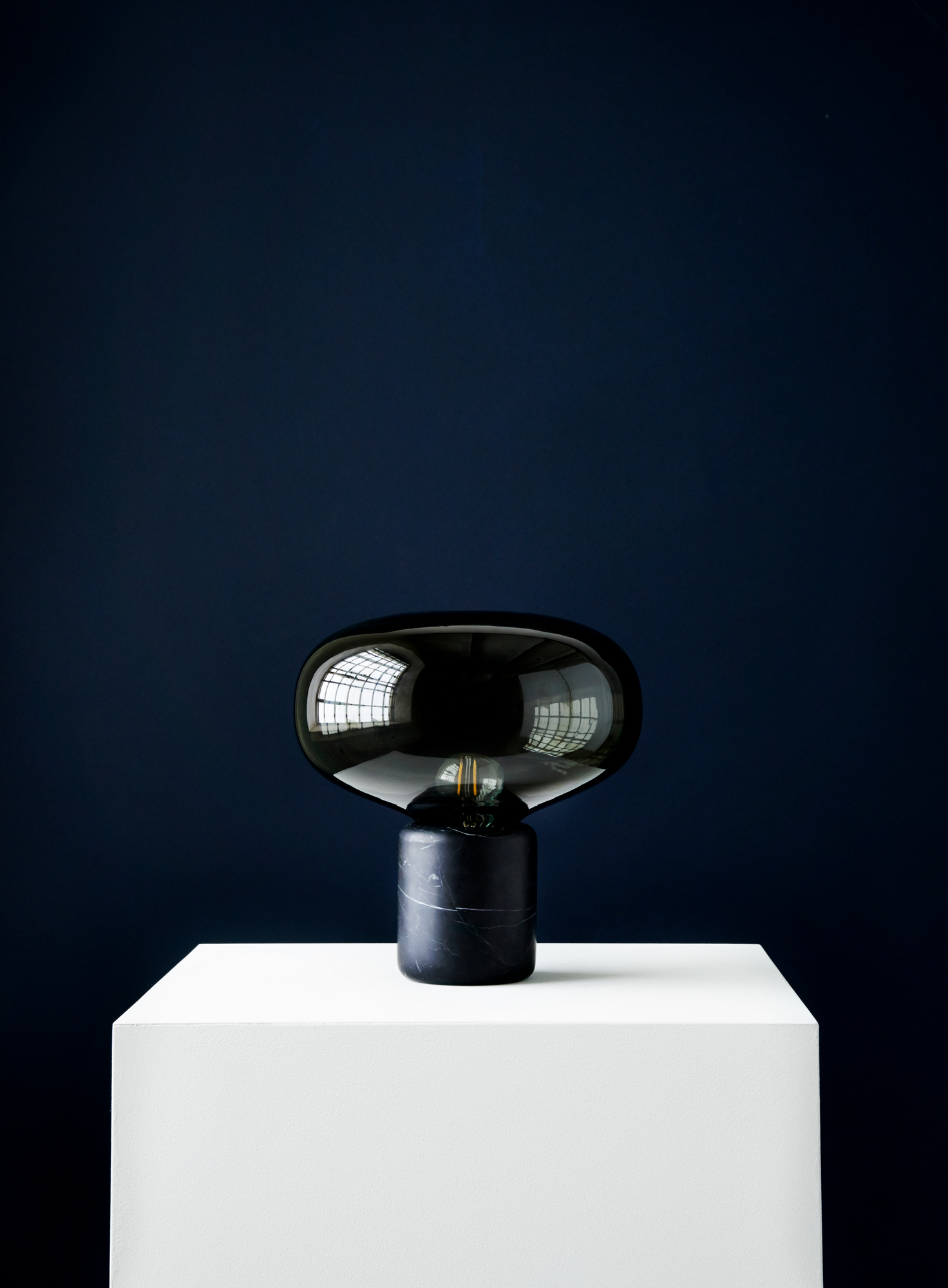 Karl-Johan Table lamp Tischleuchte New Works eiche/opal glas