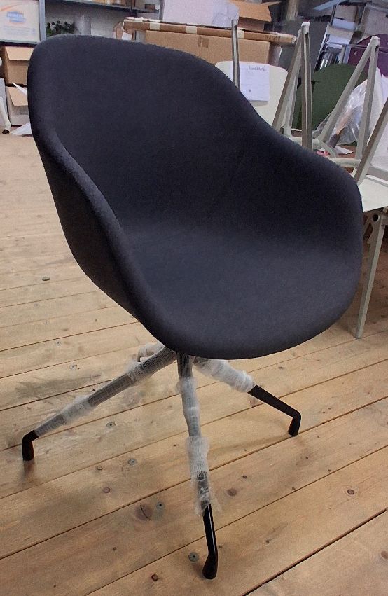 About a Chair AAC221 / AAC 221 / Soft Stuhl SWIVEL BASE / REMIX 286 Hay MÄNGELEXEMPLAR