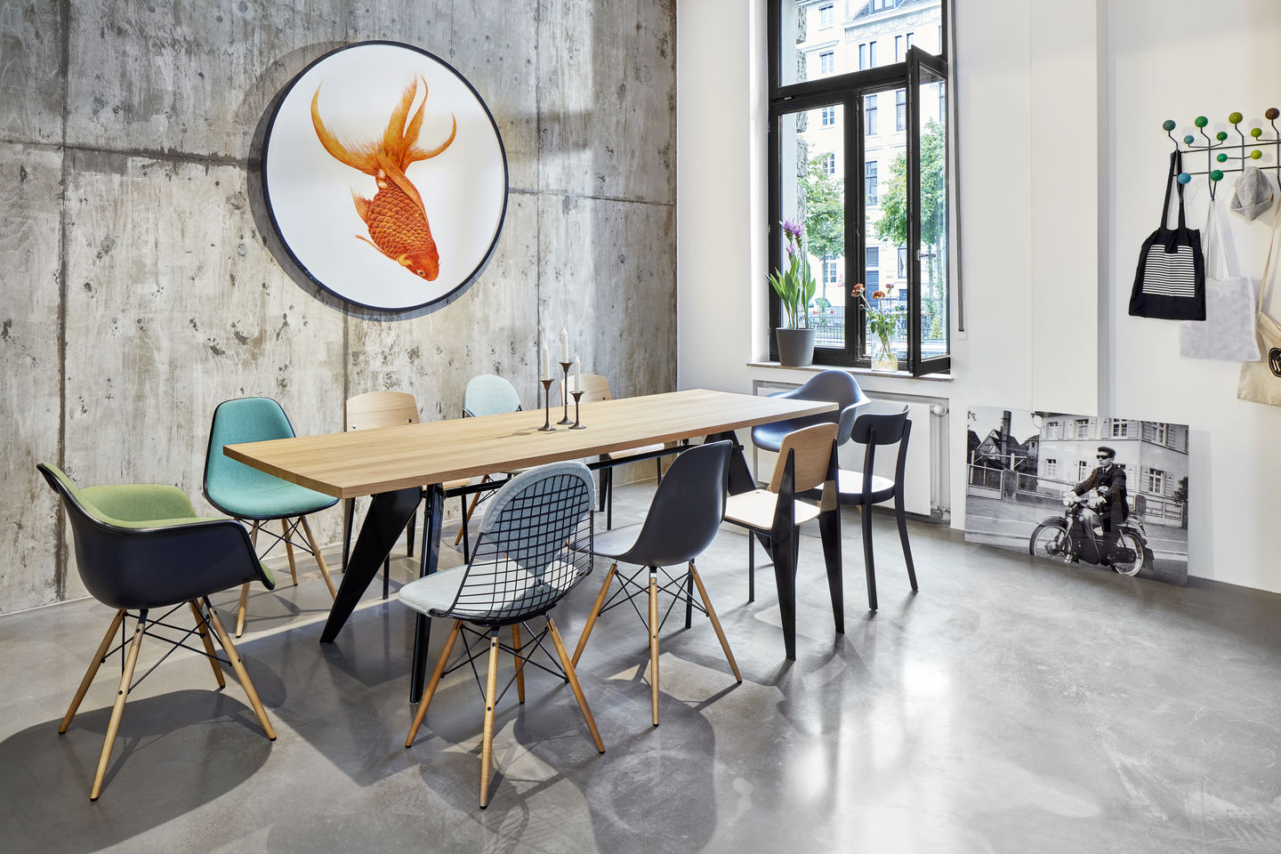 Eames Plastic Arm Chair DAW Stuhl Vollgepolstert Vitra