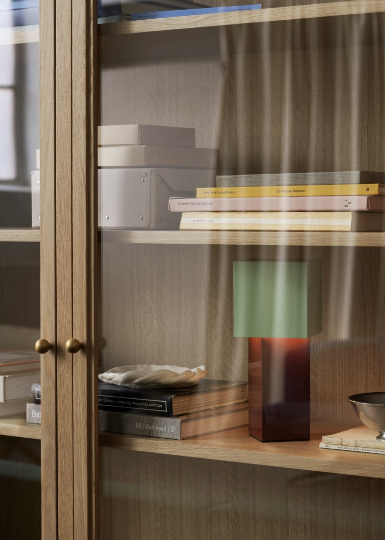Trace SC88 Schrank / Vitrine AndTradition