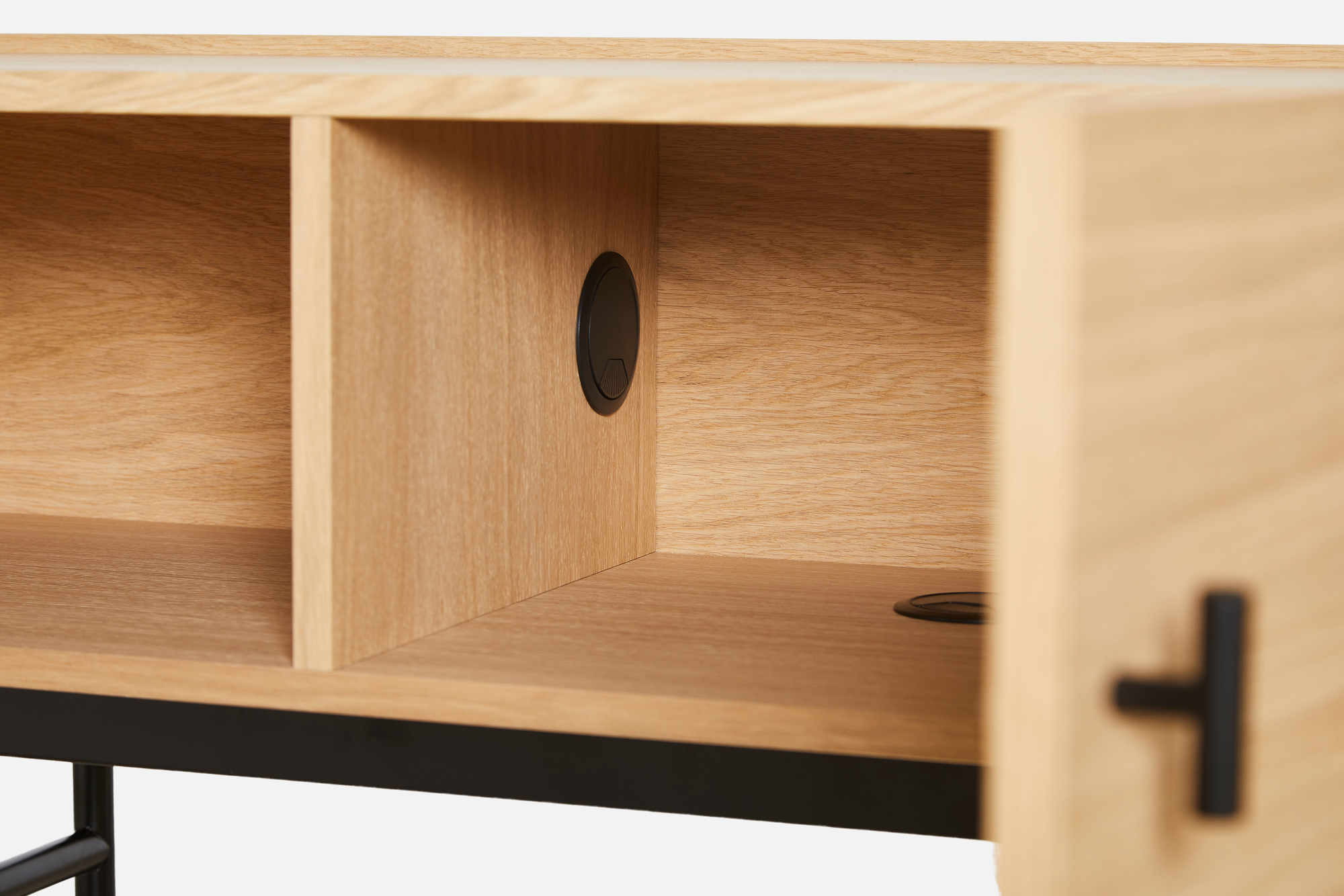 Array Low Sideboard (150cm) Schwarz Lackierte Eiche Woud