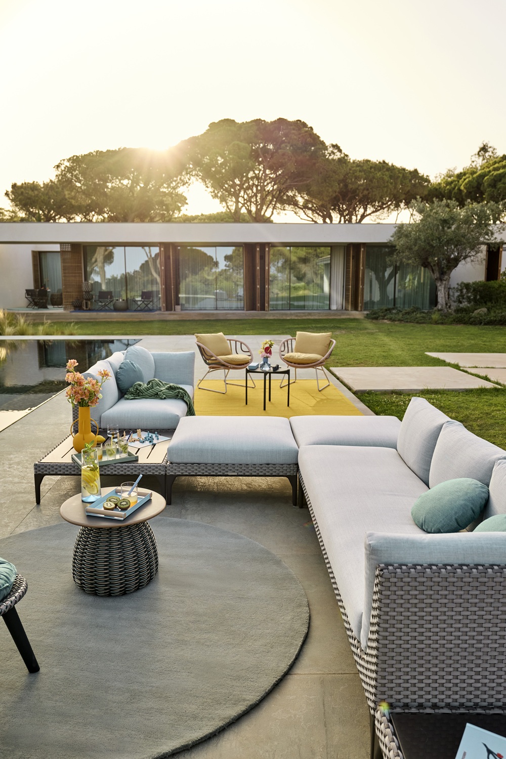 KIDA Outdoor Footstool Hocker Dedon