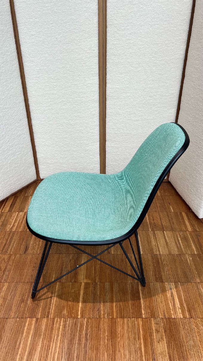 Eames Plastic Side Chair LSR Stuhl Vollgepolstert Vitra AUSSTELLUNGSSTÜCK