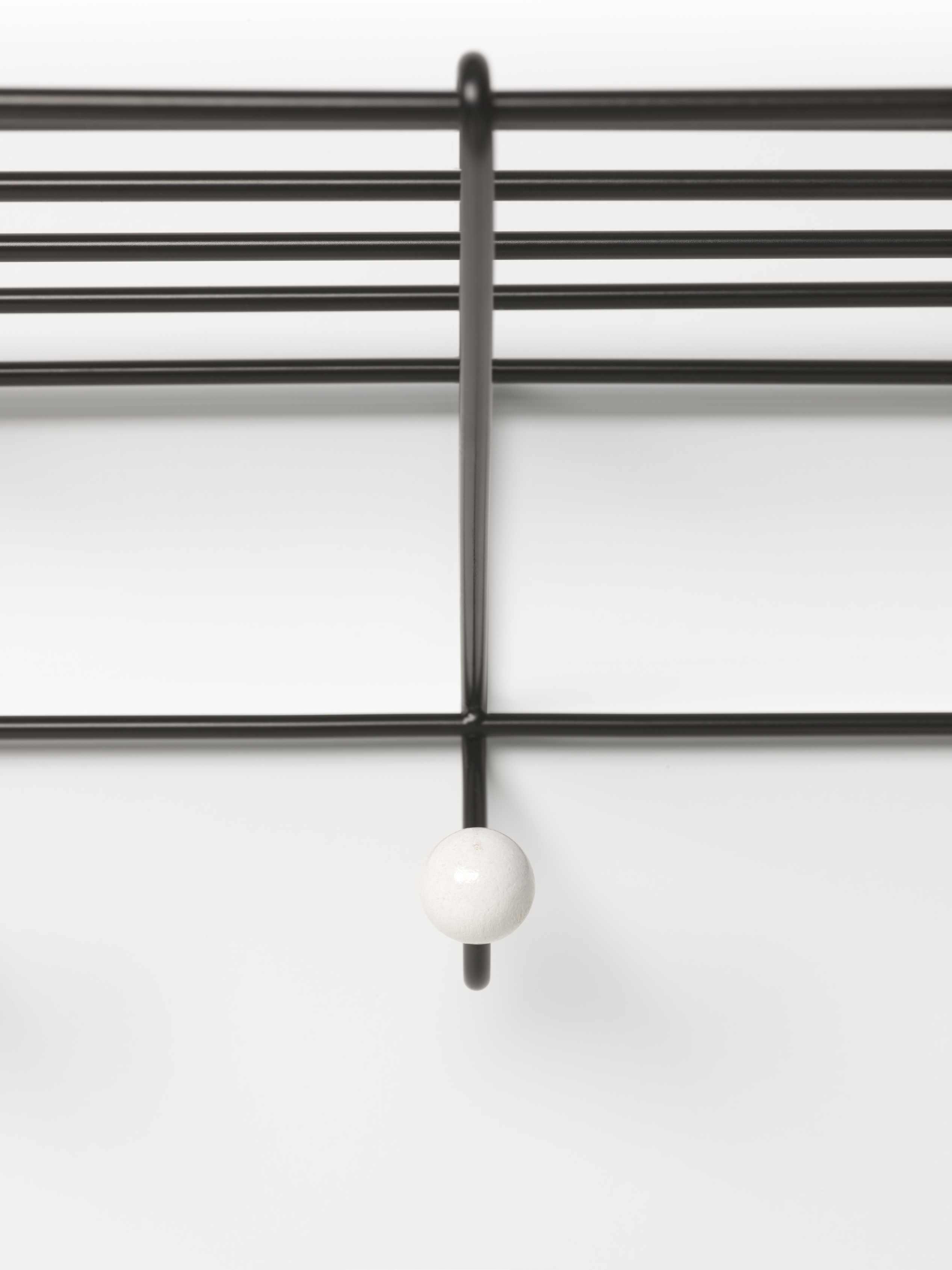 DZ 05 Garderobe Spectrum