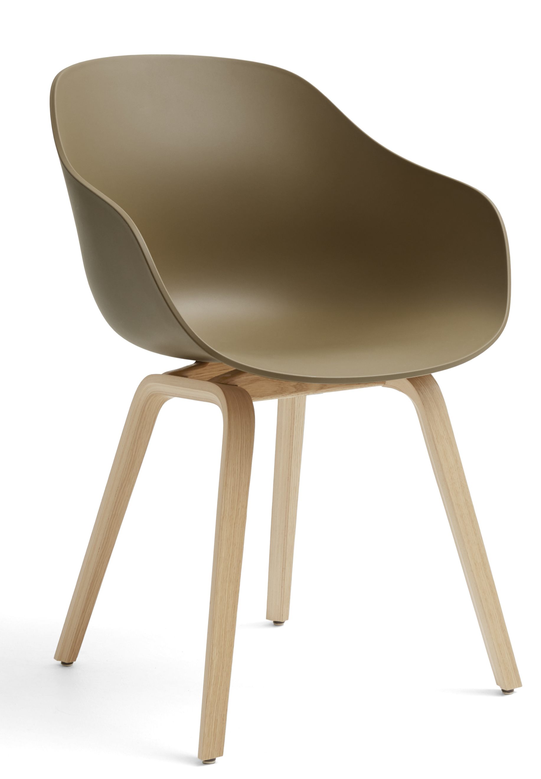 About A Chair AAC 222 Stuhl in Clay mit Eichenholzgestell, modernes Design.