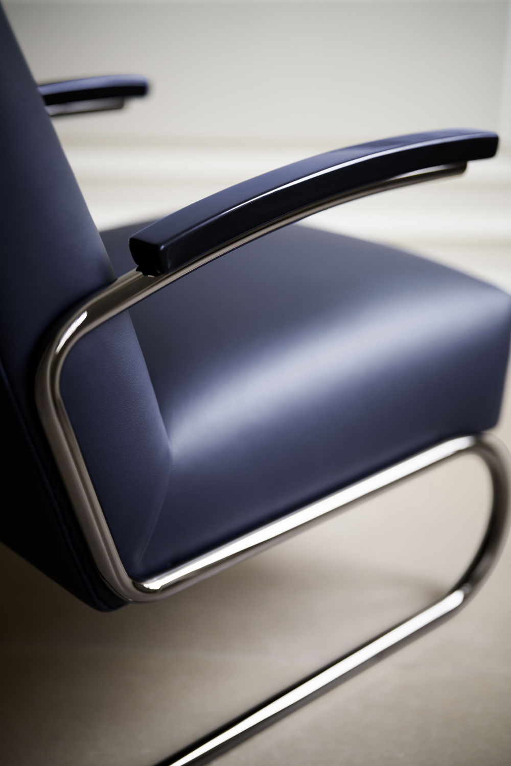 JS. Thonet by Jil Sander S 411 / S411 Sessel Nordic Thonet