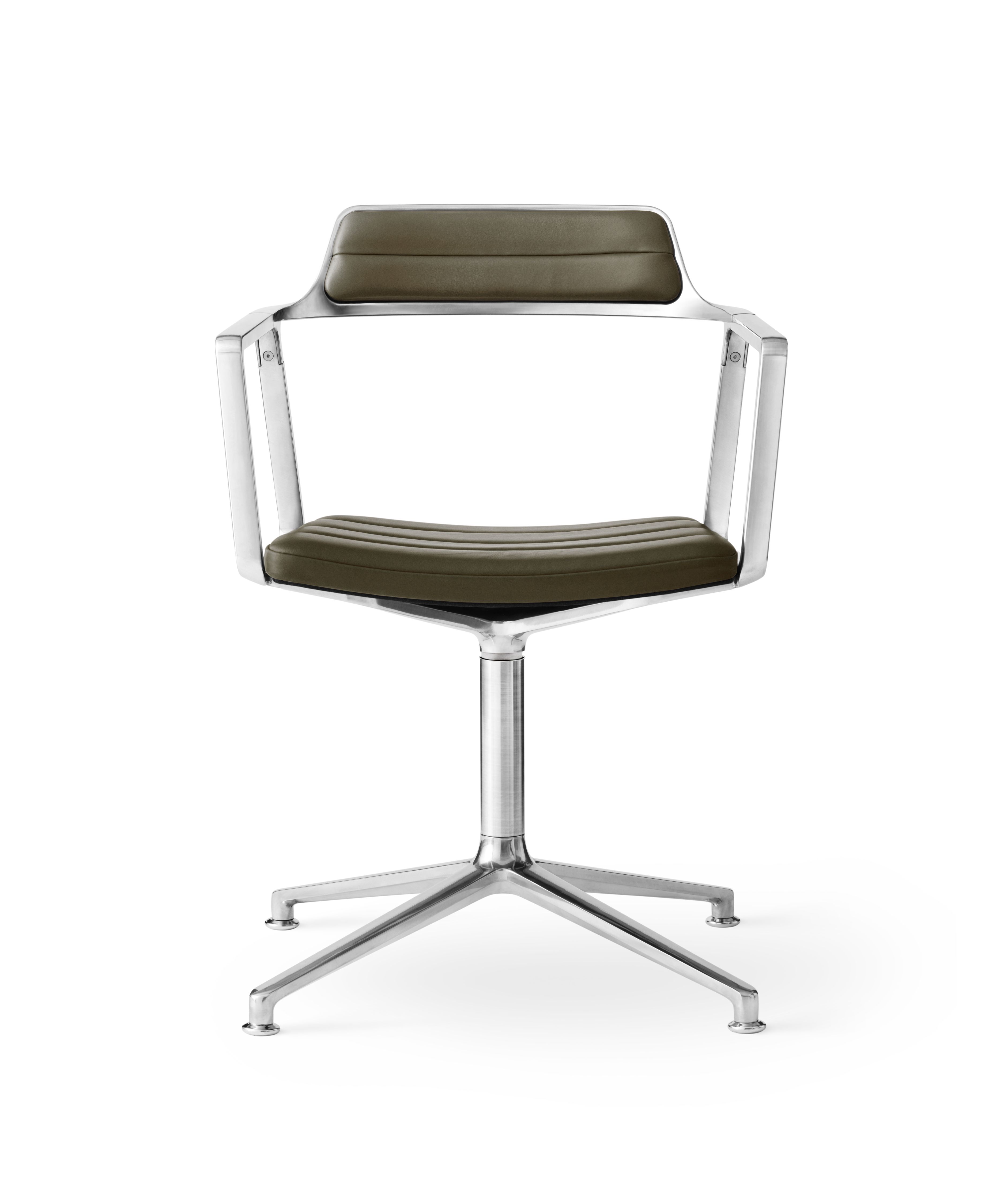 VIPP452 Swivel Stuhl mit Gleitern grünes Leder Vipp VIPP452 Swivel Stuhl mit Gleitern grünes Leder Vipp