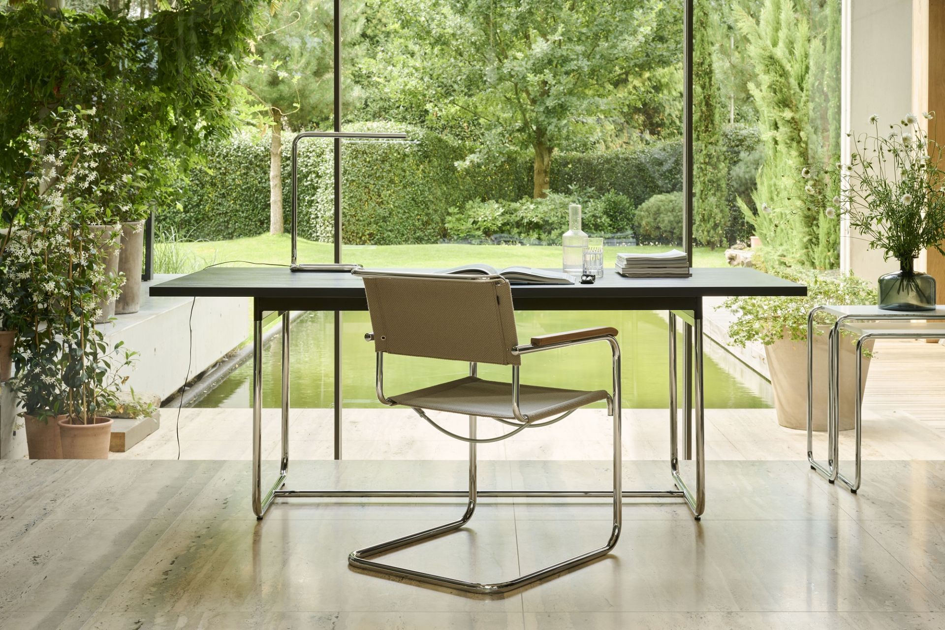 S 34 V / S34 V Freischwinger Thonet