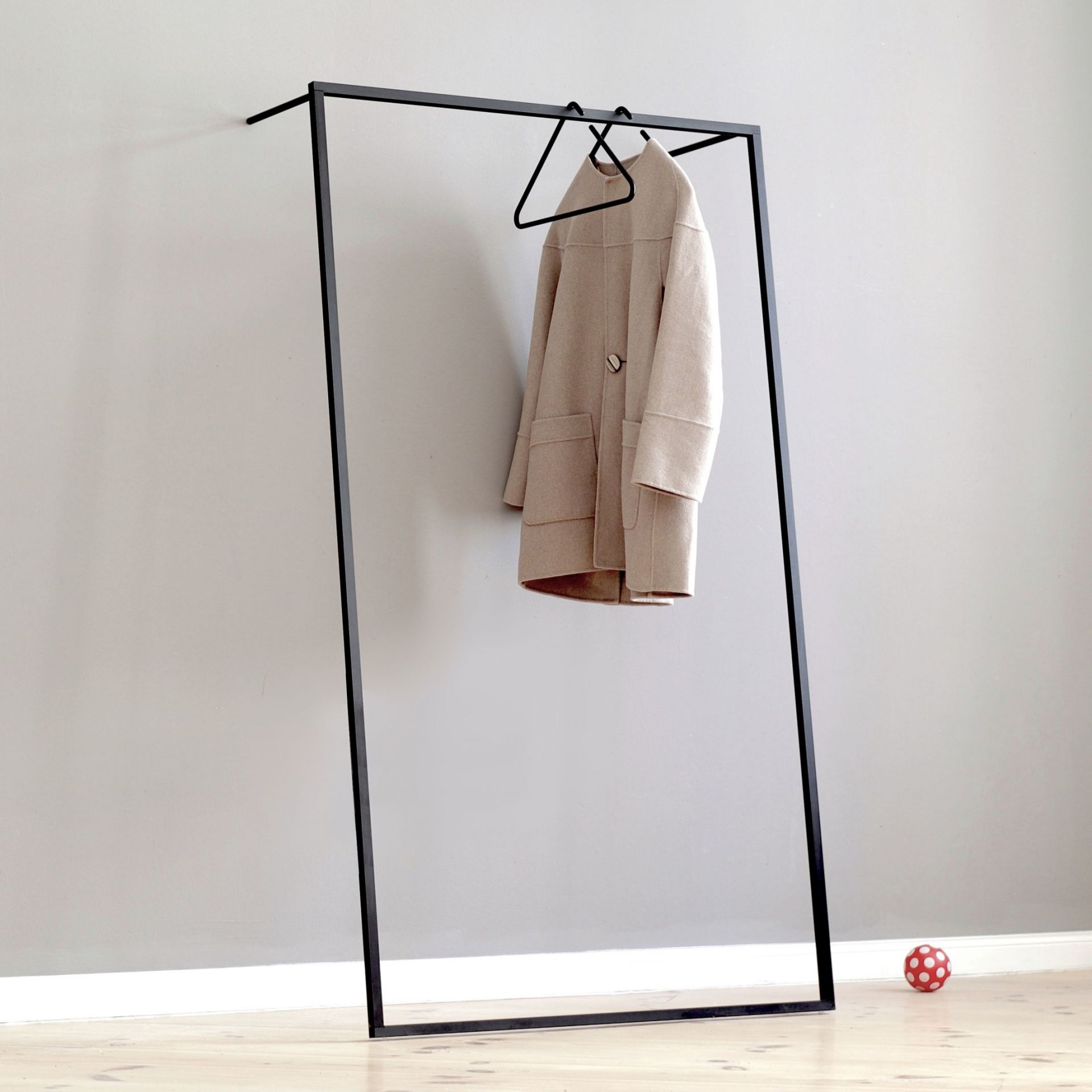 Leano Anlehngarderobe Roomsafari