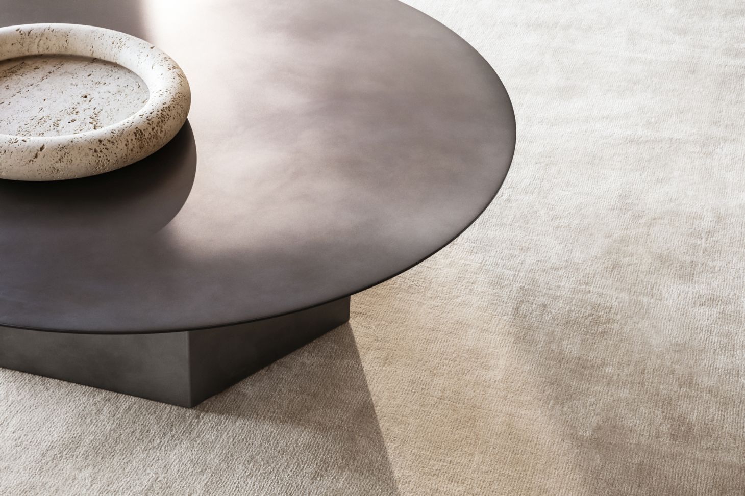 Epic Coffee Table Couchtisch Midnight Black Stahl 110 Gubi