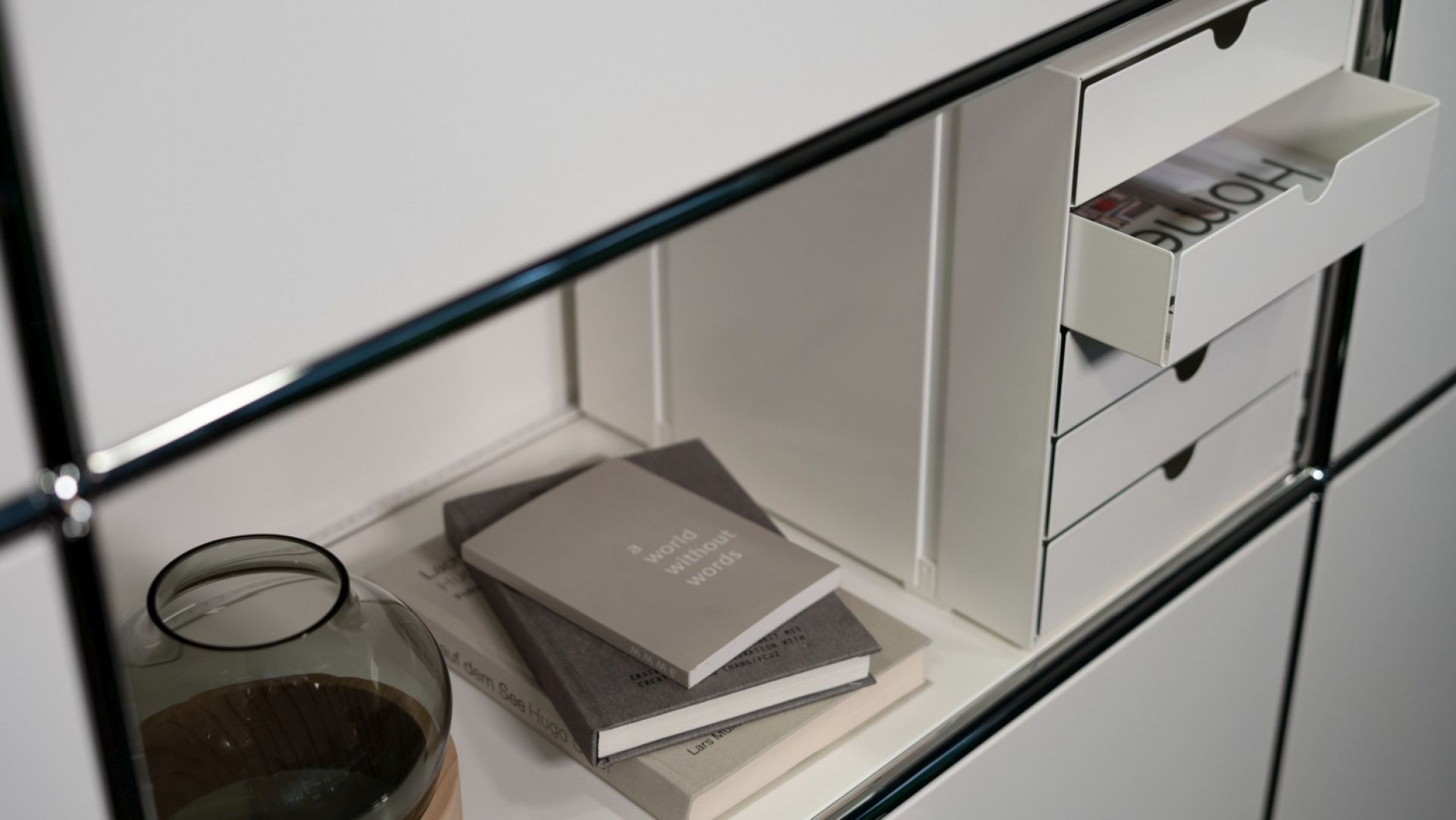 USM Haller Inos Kastenset C4 mit 5 Schalen geschlossen Home Office
