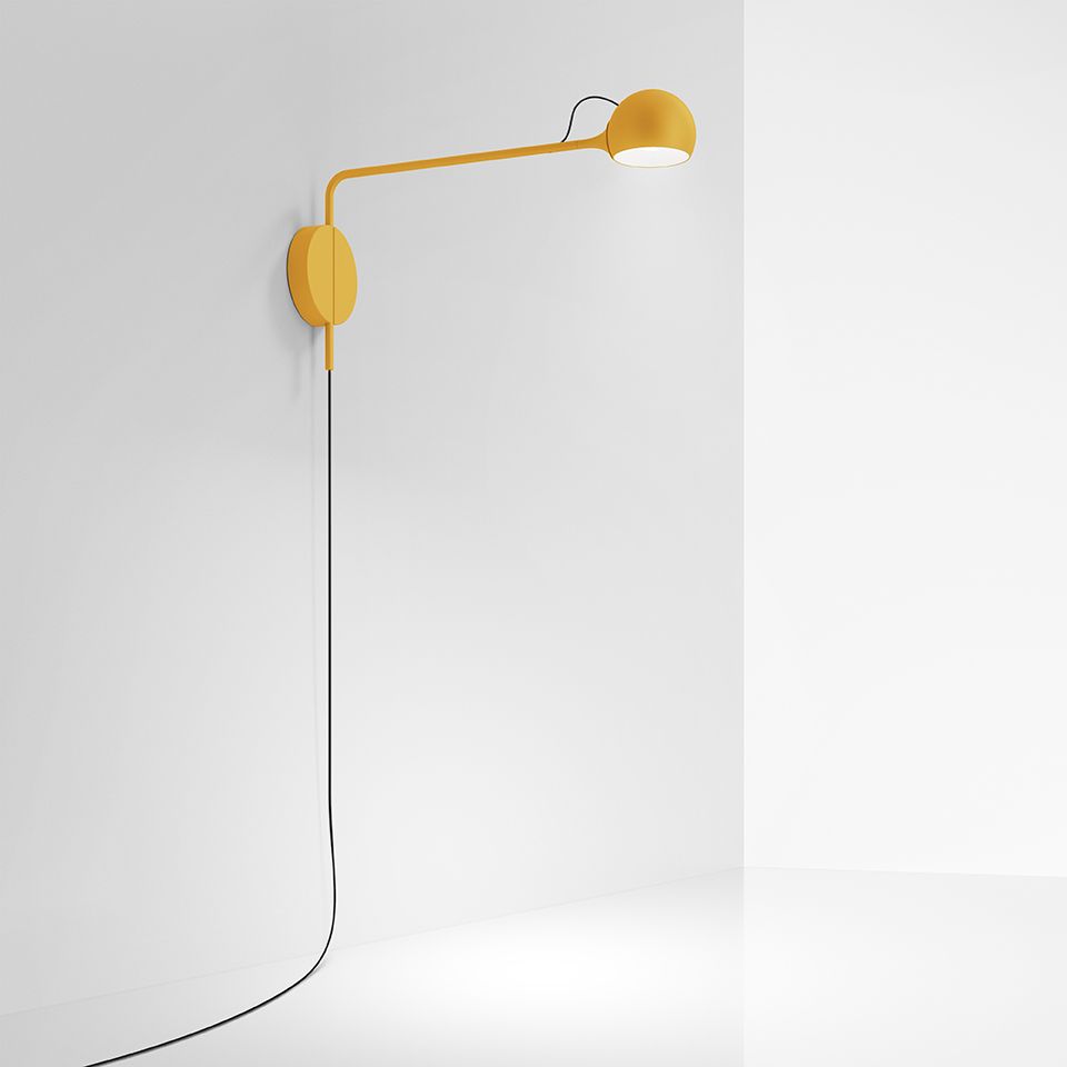 Ixa Wandleuchte Plug gelb Artemide
