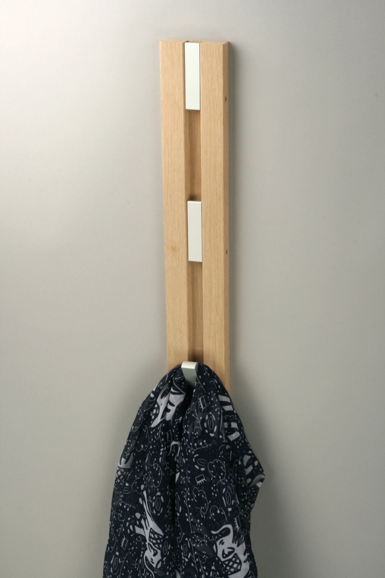 Knax Wandgarderobe Vertikal 4 Haken Loca