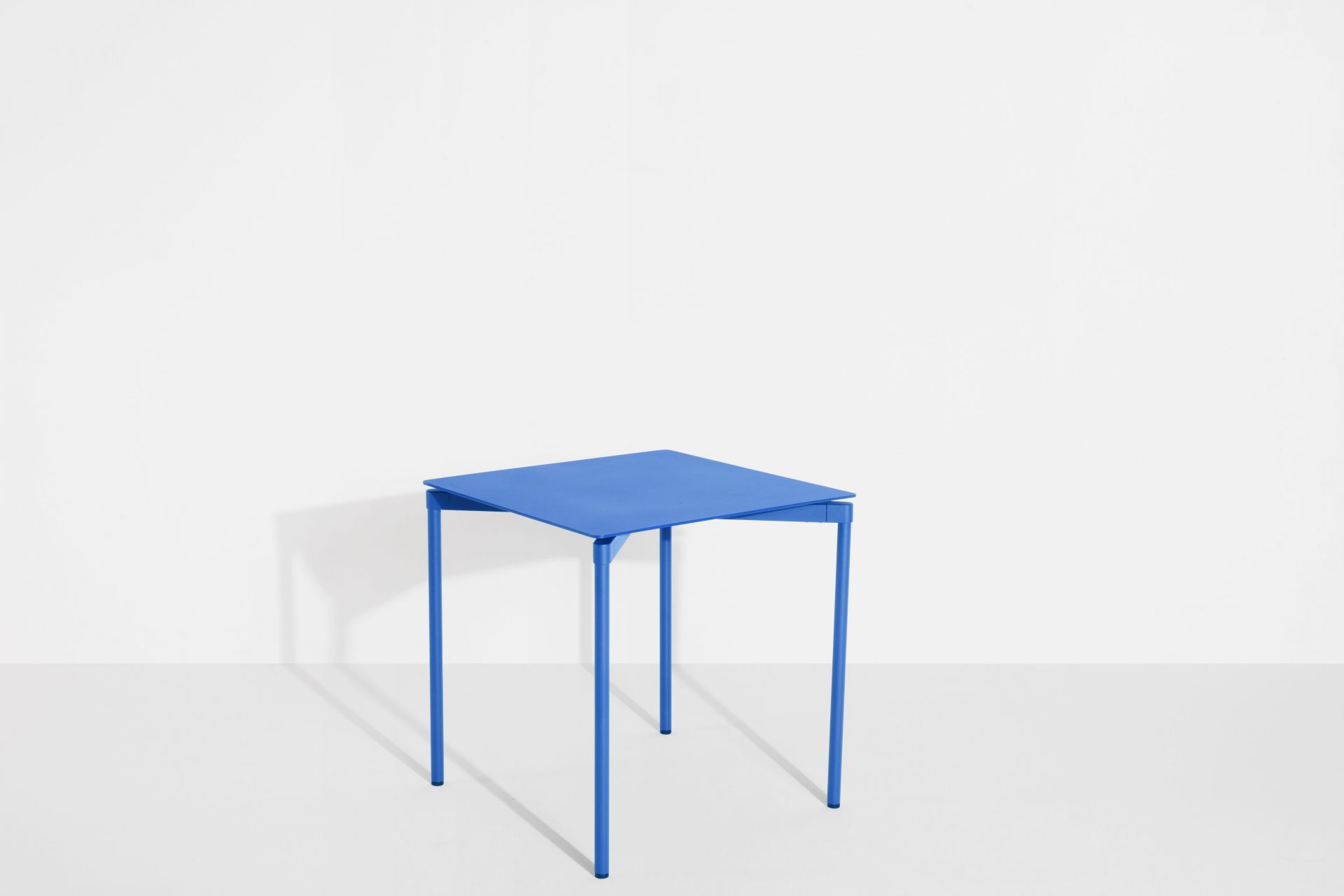 Fromme Dining Table Square Esstisch Quadratisch Petite Friture Blau Fromme Dining Table Square Esstisch Quadratisch Petite Friture Blau