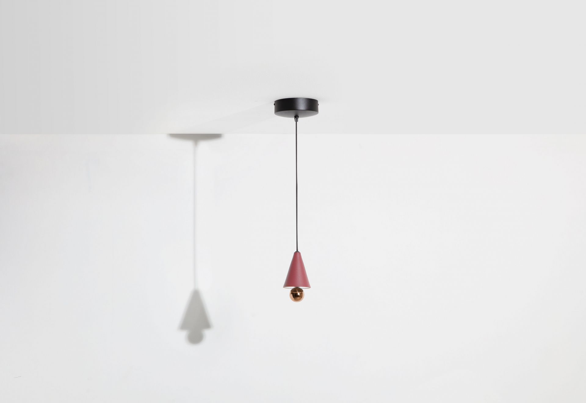 Cherry Pendant light Pendelleuchte XS Petite Friture Braunrot