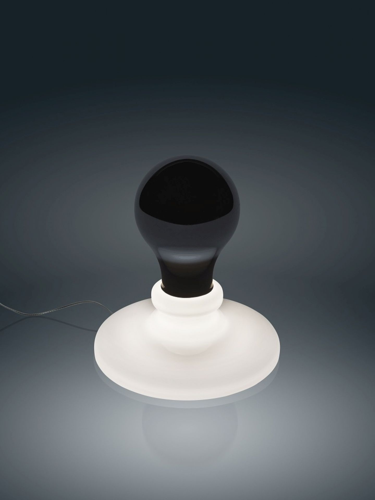 Light Bulb Tavolo LED Tischleuchte Foscarini