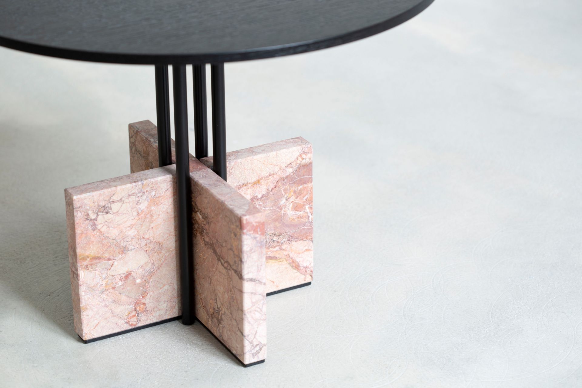 Gravity Table Beistelltisch Niedrig Nero Marquina Favius