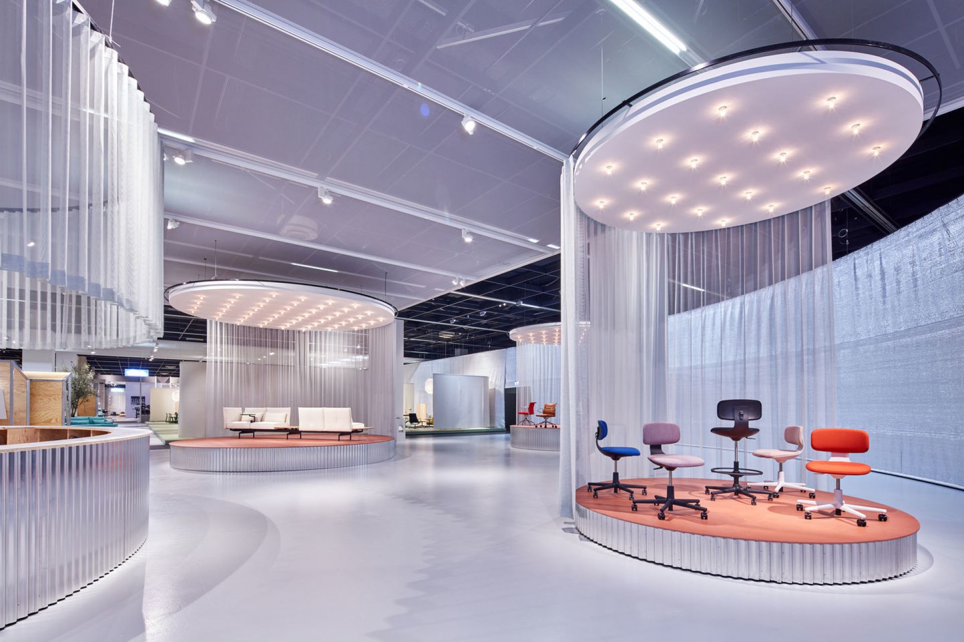 Rookie Bürodrehstuhl Vitra Plano schwarz
