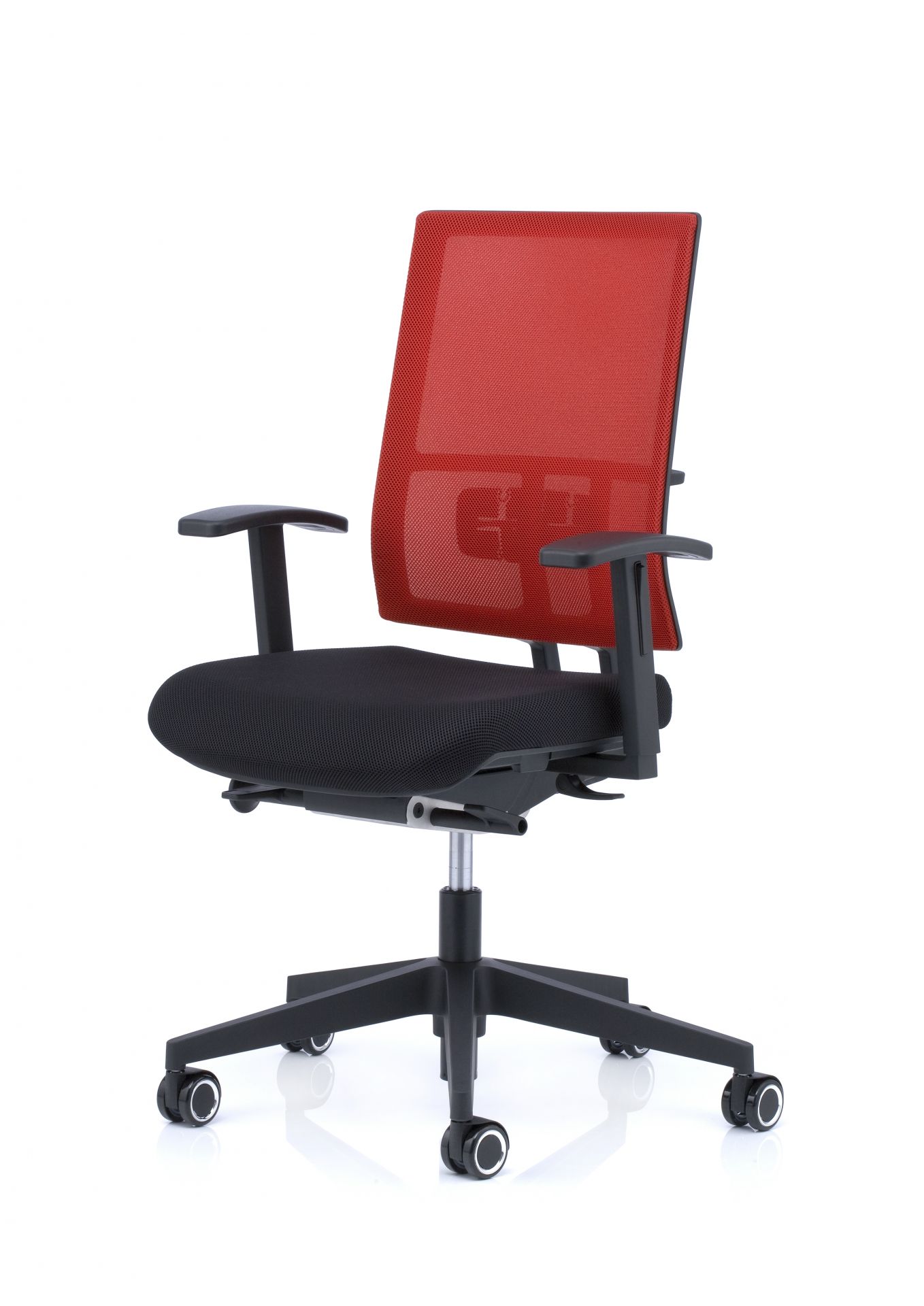 Anteo Basic Bürodrehstuhl von Köhl mit roter Netzrückenlehne und schwarzen Armlehnen, ergonomischer Bürostuhl.