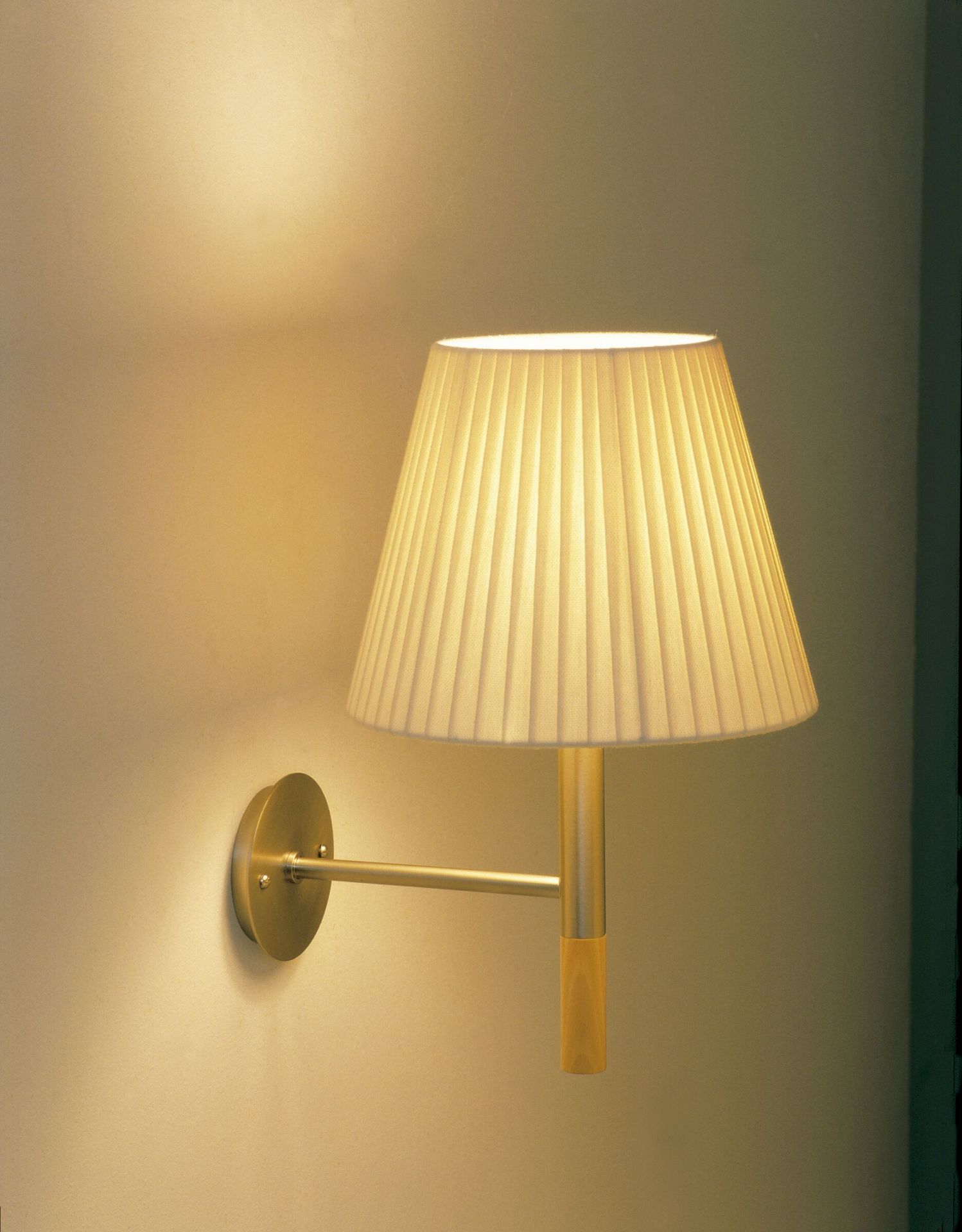 BC2 Wandleuchte Santa & Cole BC2 Wandleuchte Santa & Cole