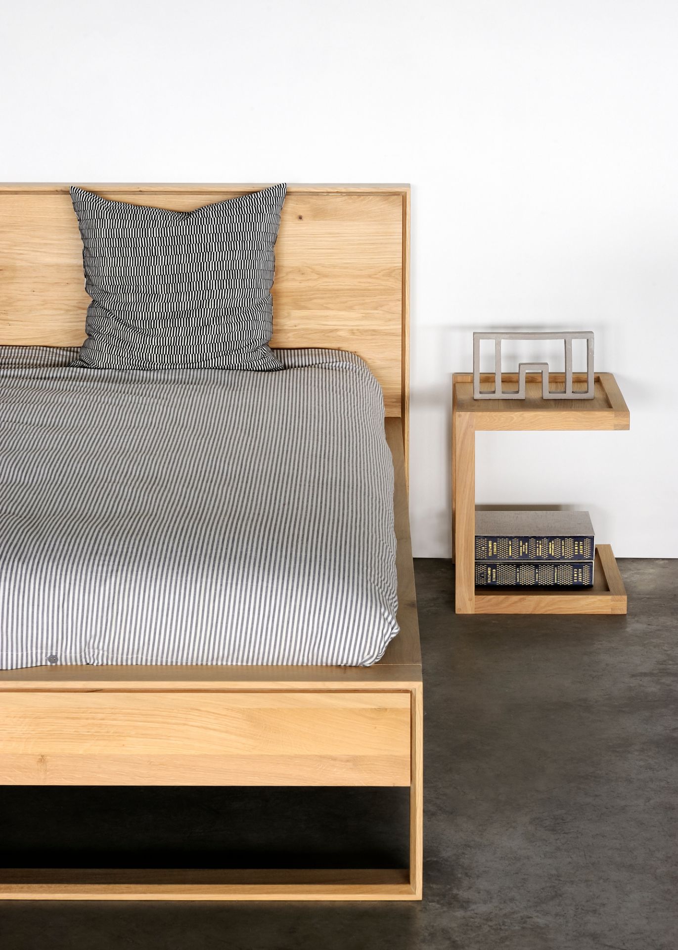 Nordic ll Bett Eiche Ethnicraft