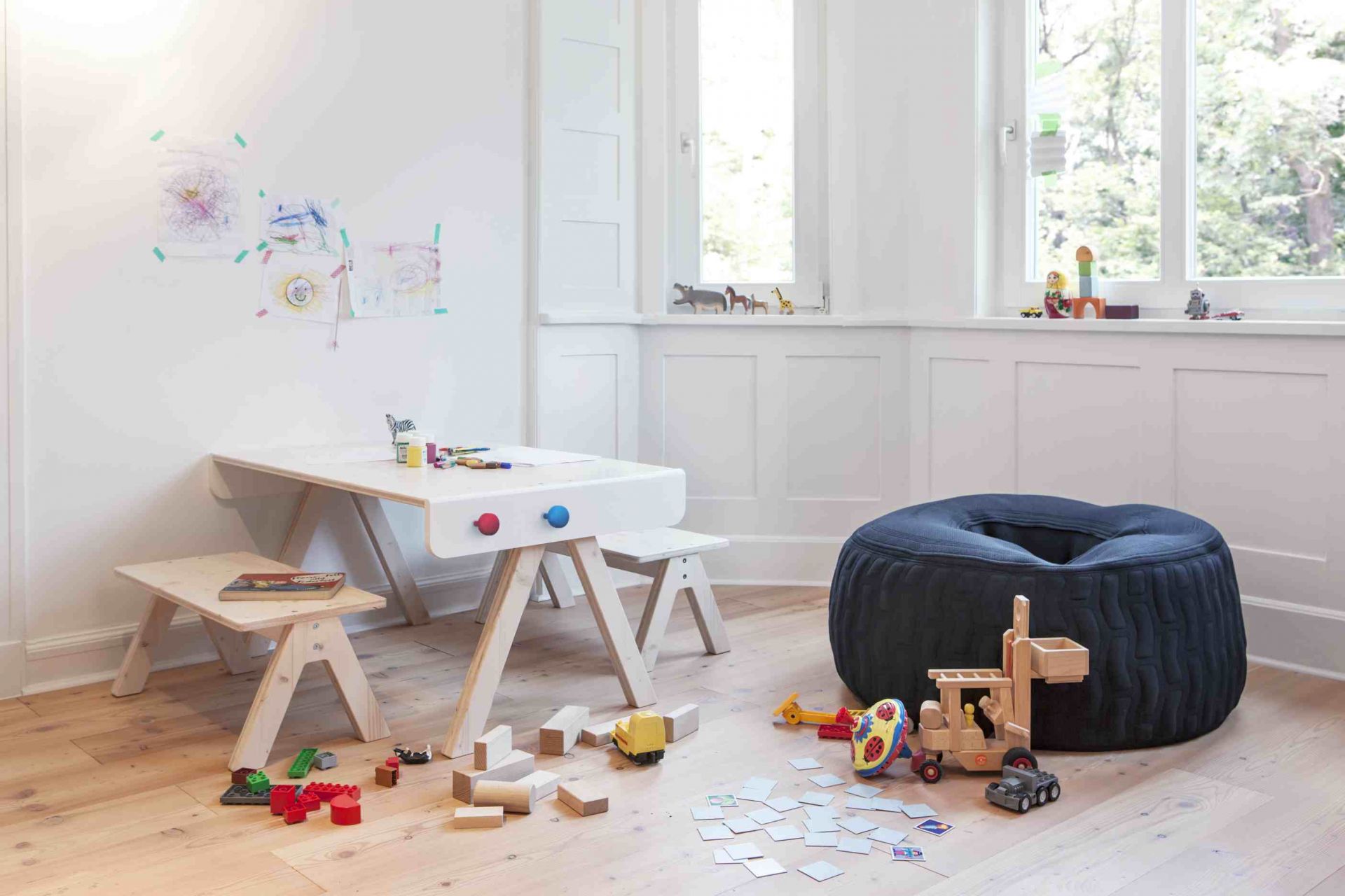 Famille Garage Kindertisch Richard Lampert