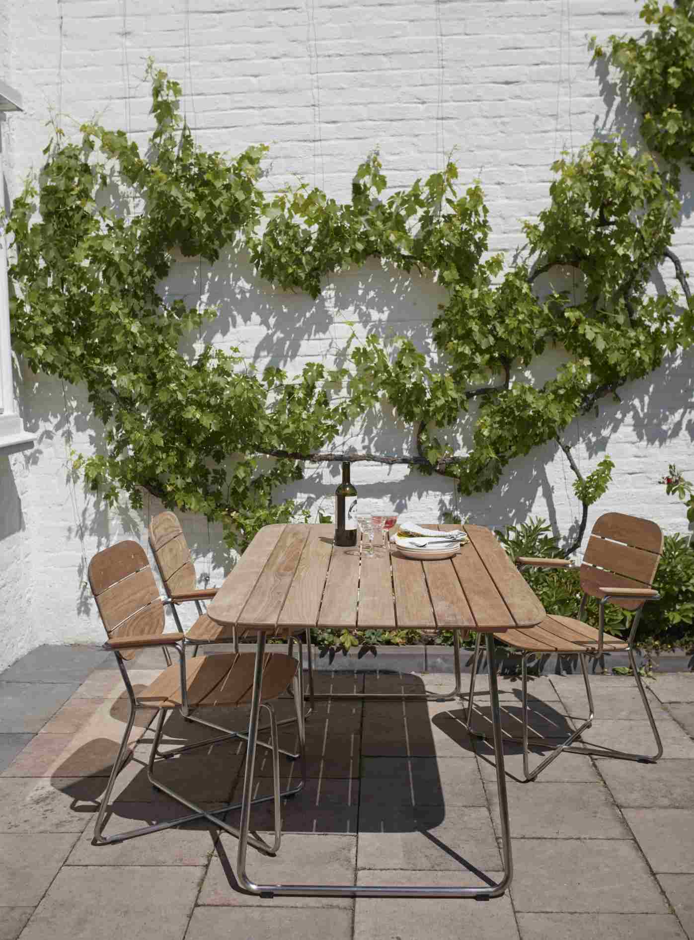 Lilium Table Esstisch Outdoor Skagerak by Fritz Hansen