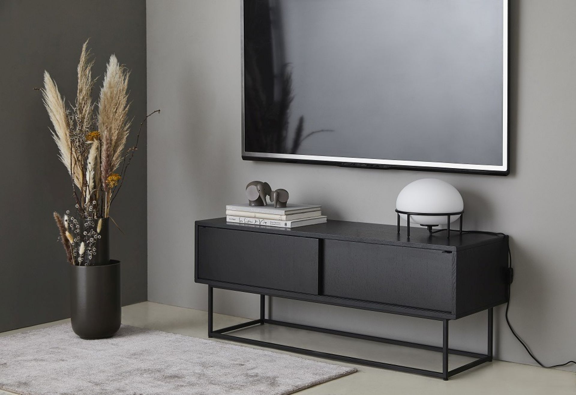 Virka Sideboard niedrig Woud Schwarz