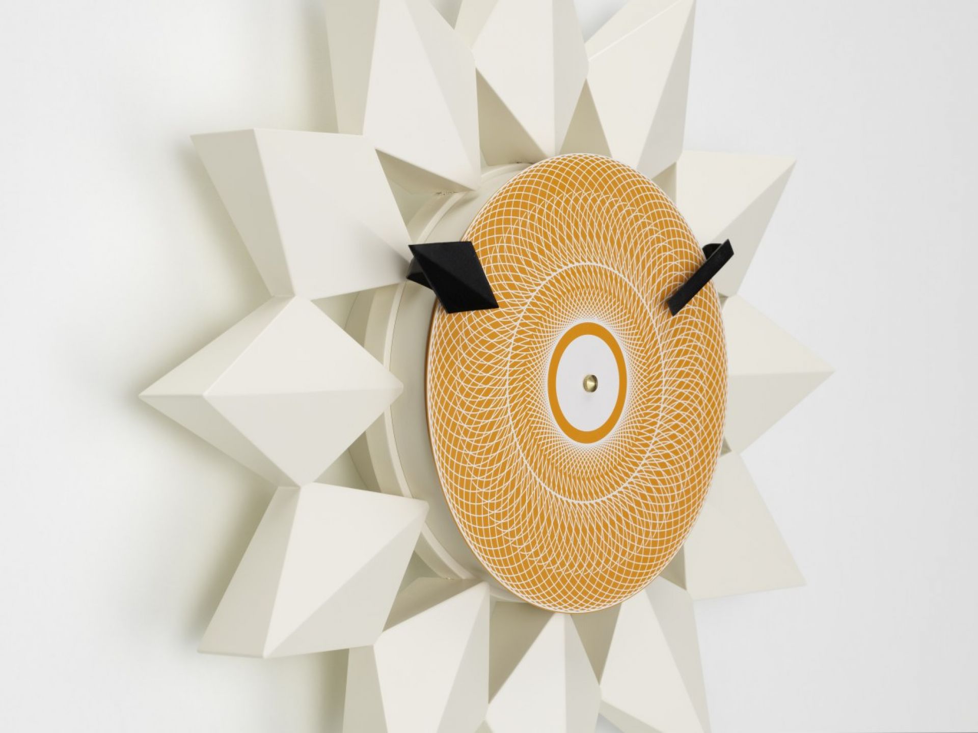 Diamond Markers Clock Wanduhr Weiß Vitra