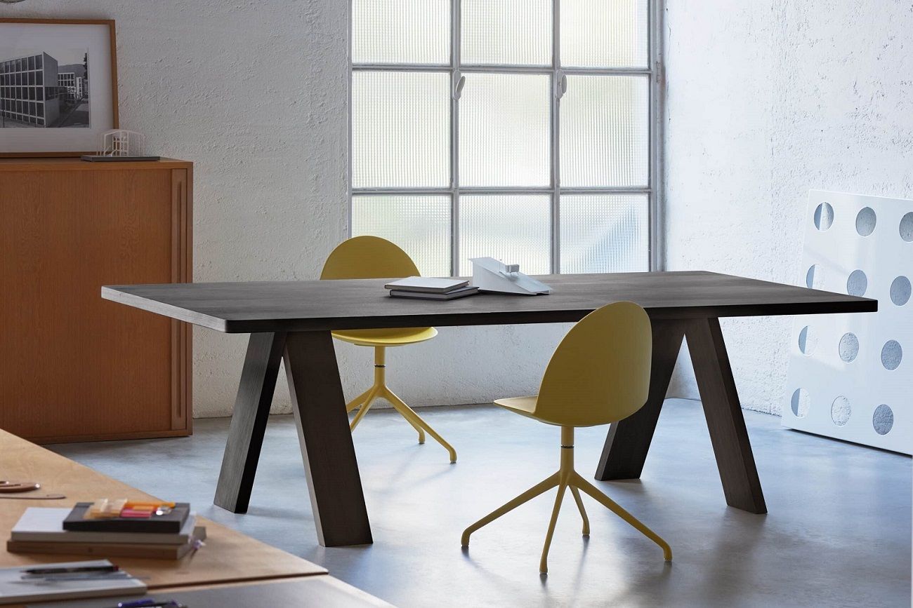 Artful Wood Table Holztisch Segis