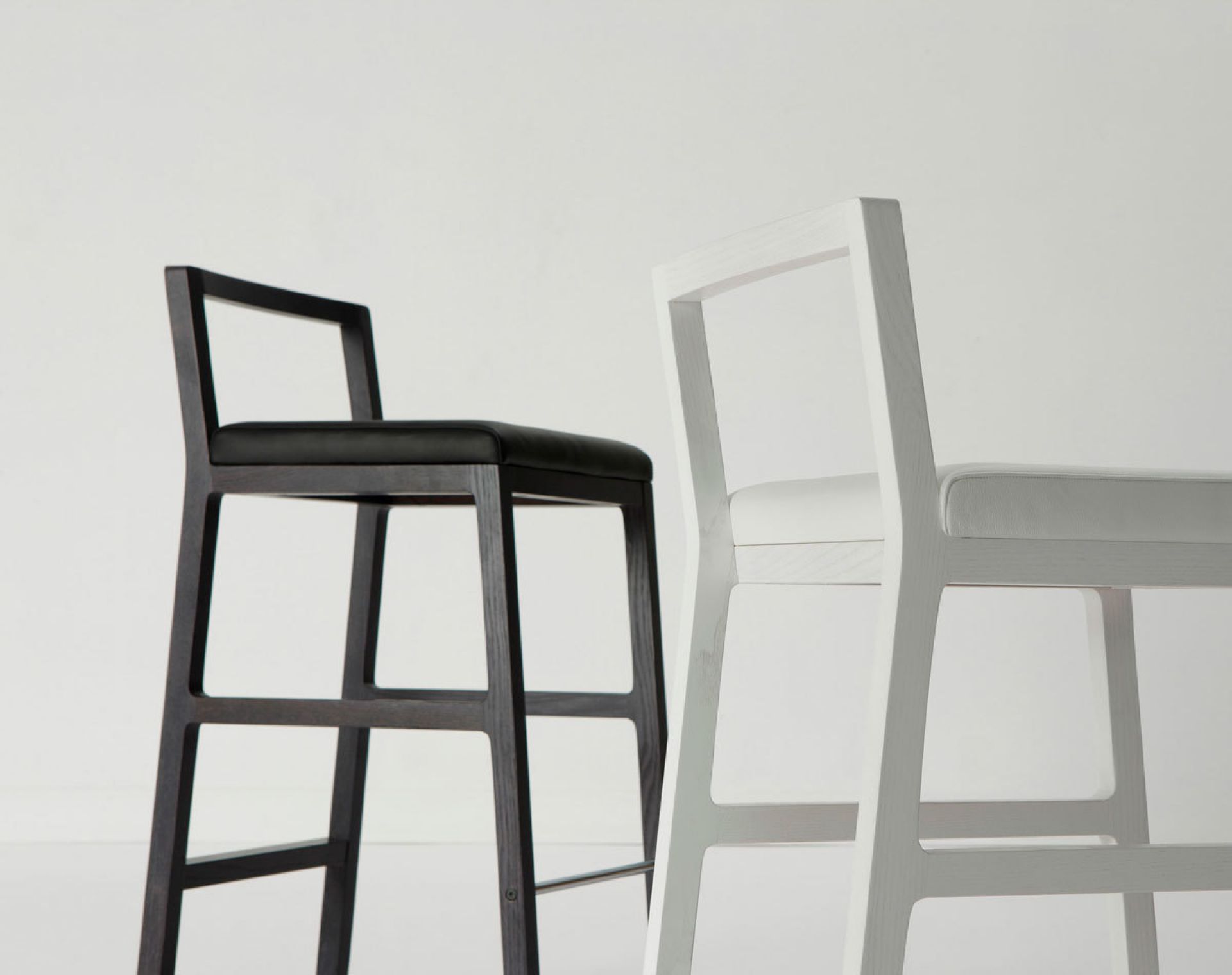 Midori Hocker Weiß Sancal