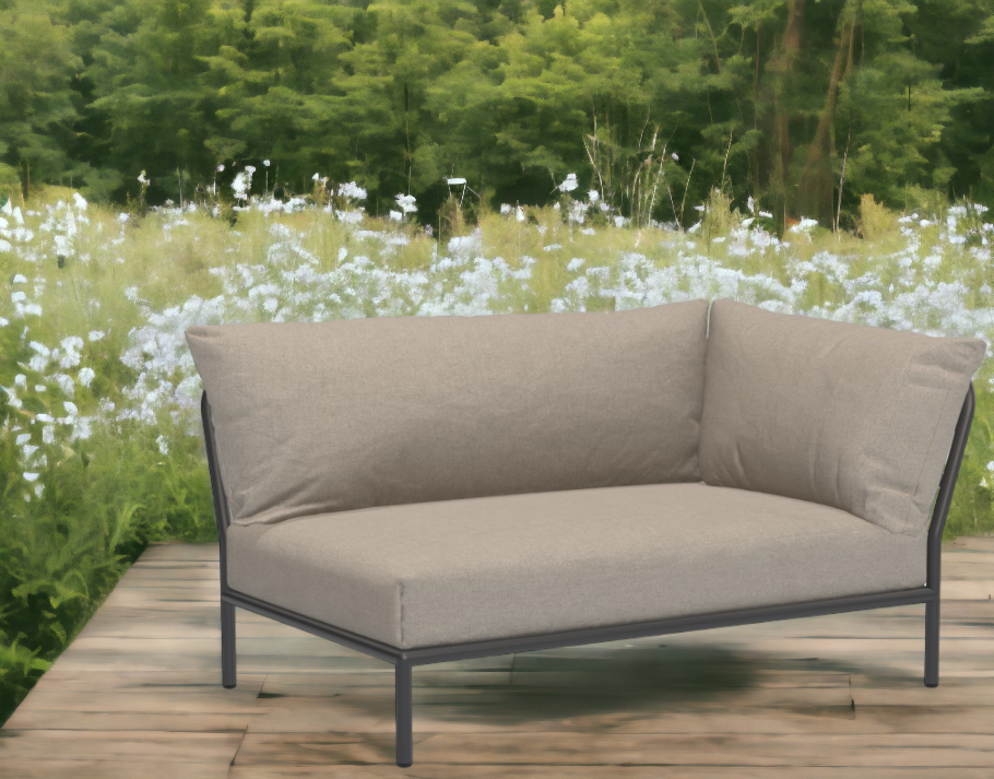 Level 2 Outdoor Sofa Houe
