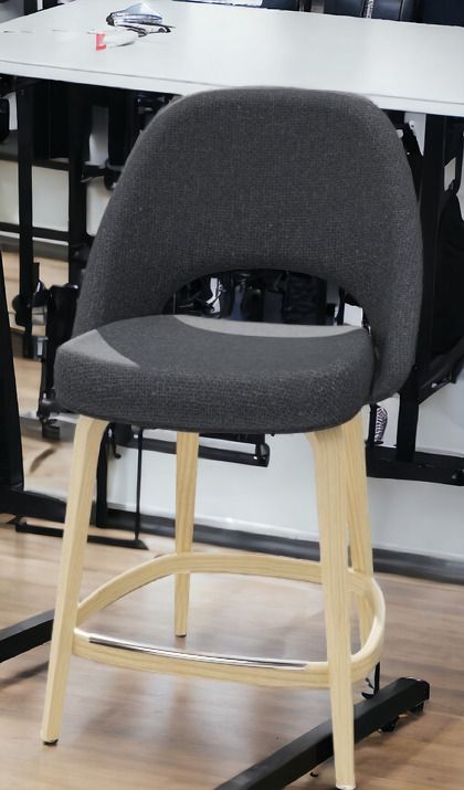 Saarinen Barstool Barhocker Thekenhöhe 101,5 cm Knoll International