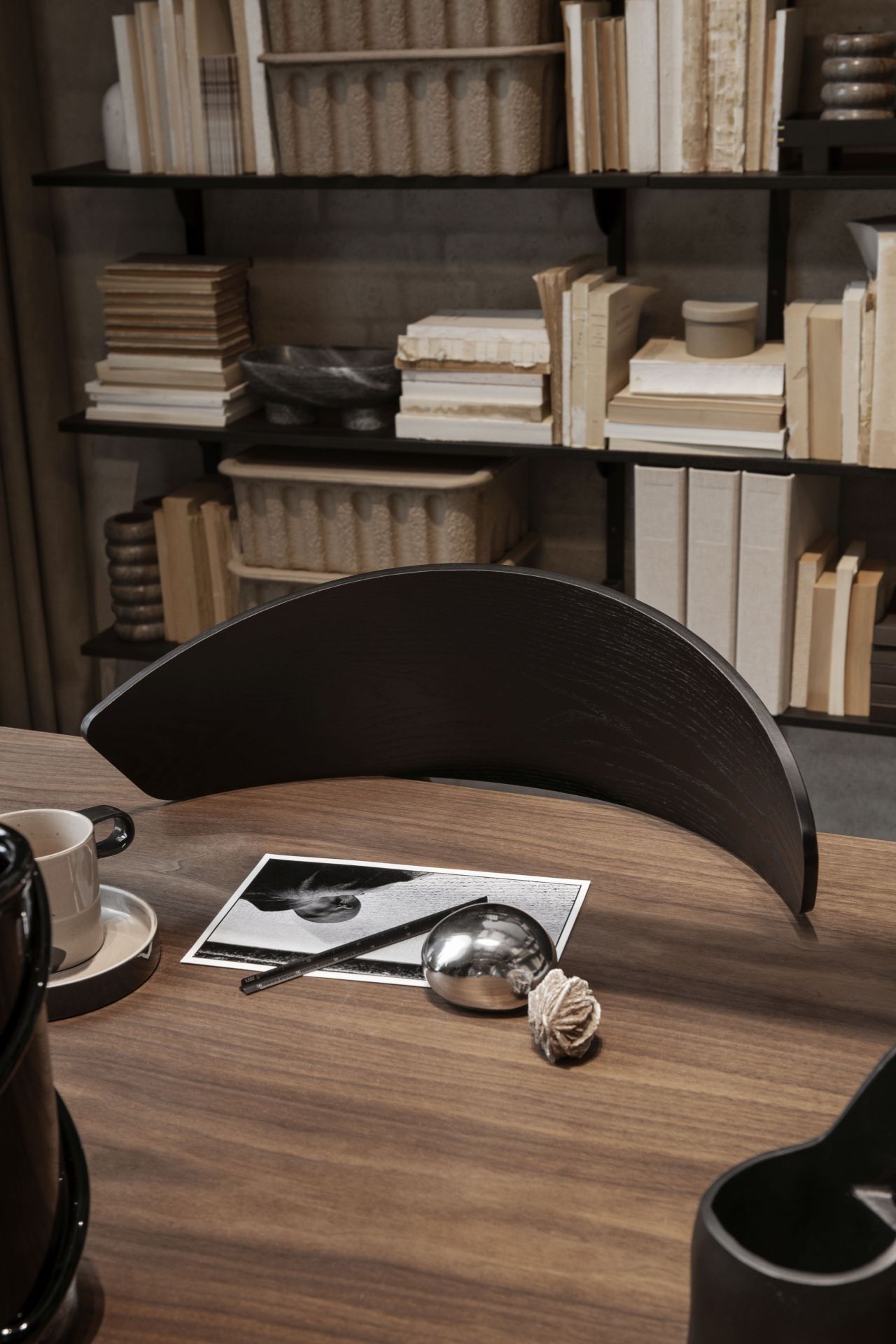 Herman Esszimmerstuhl mit Holzgestell Schwarz Ferm Living Herman Esszimmerstuhl mit Holzgestell Schwarz Ferm Living