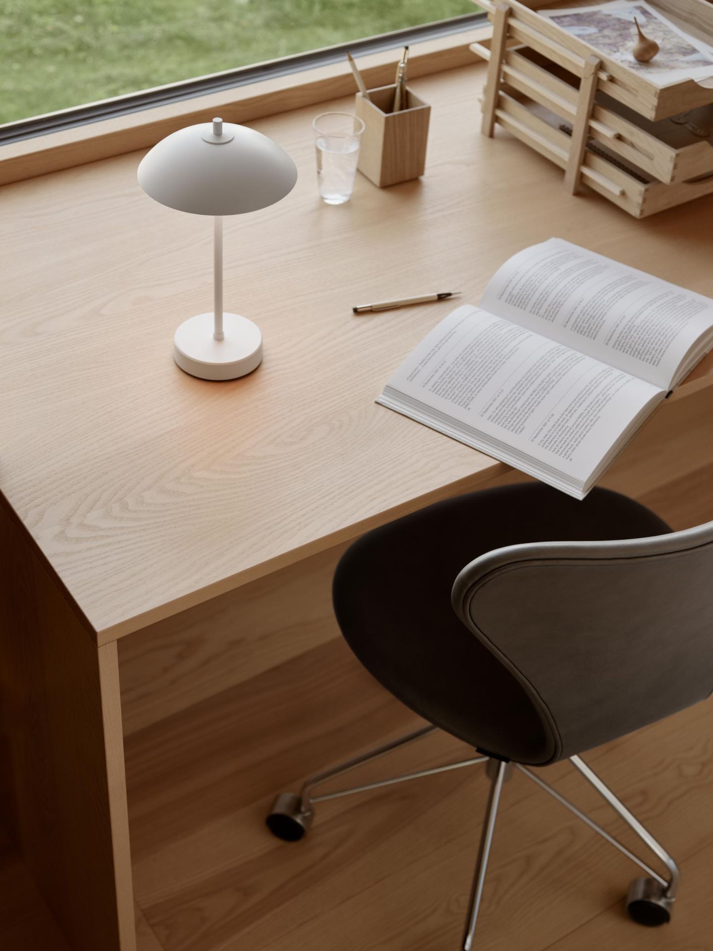 Clam Portable Tischleuchte Akkuleuchte Fritz Hansen